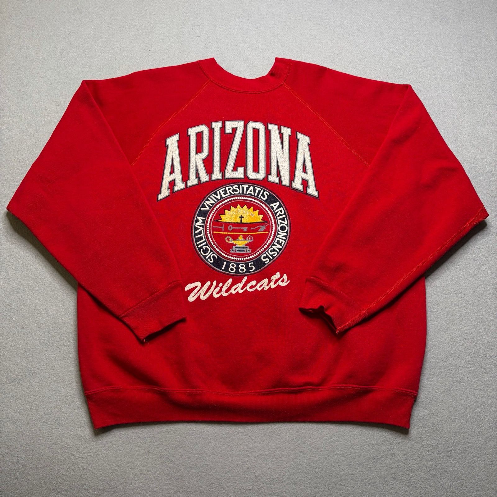 Vintage Vintage Arizona Wildcats Crewneck Sweatshirt XL Red USA Made Size US XL / EU 56 / 4 - 1 Thumbnail