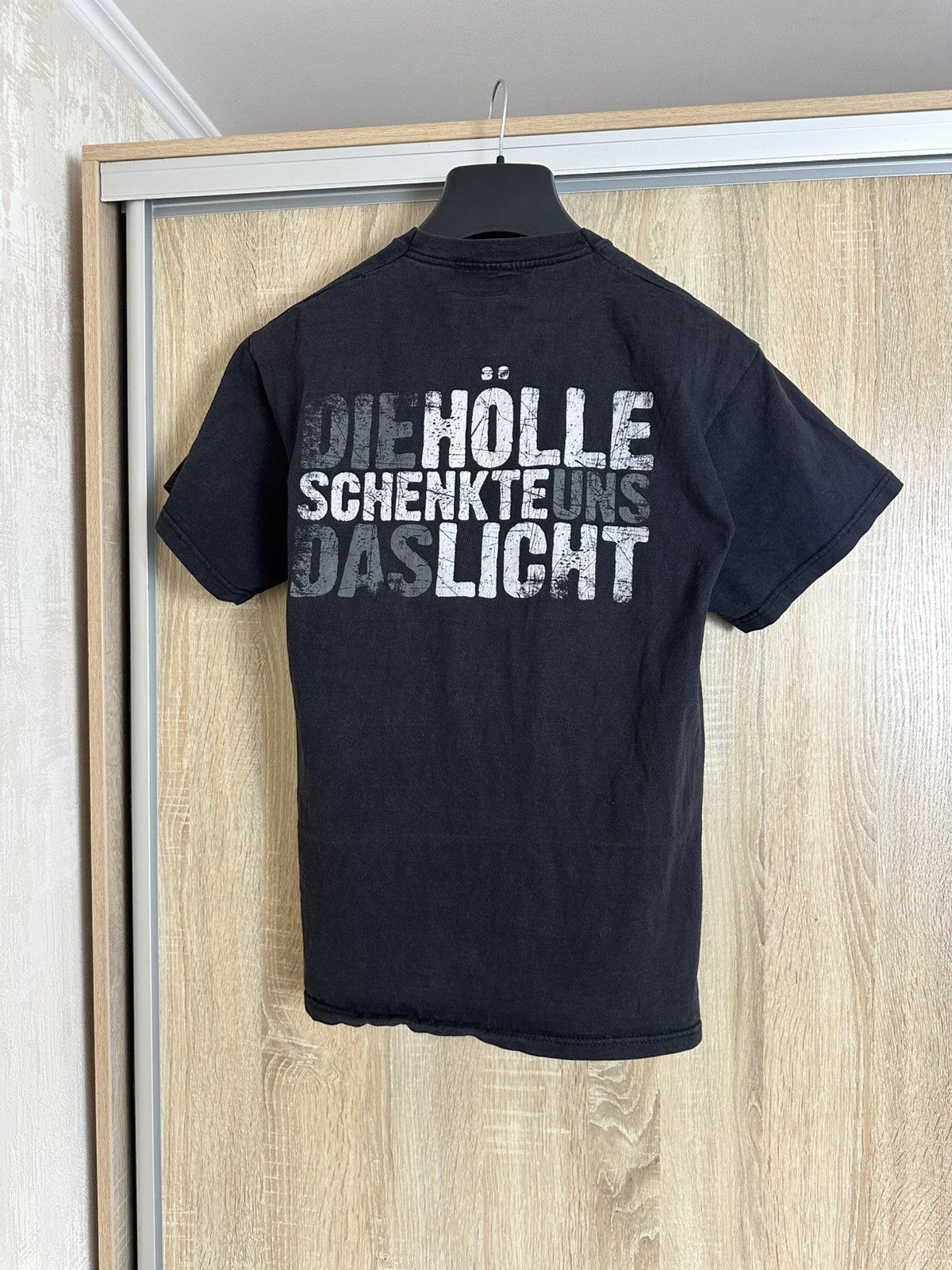 Band Tees 🔥 2002 Frei.Wild Eines Tages Album Rock Band Vintage T Shirt Size US L / EU 52-54 / 3 - 5 Thumbnail