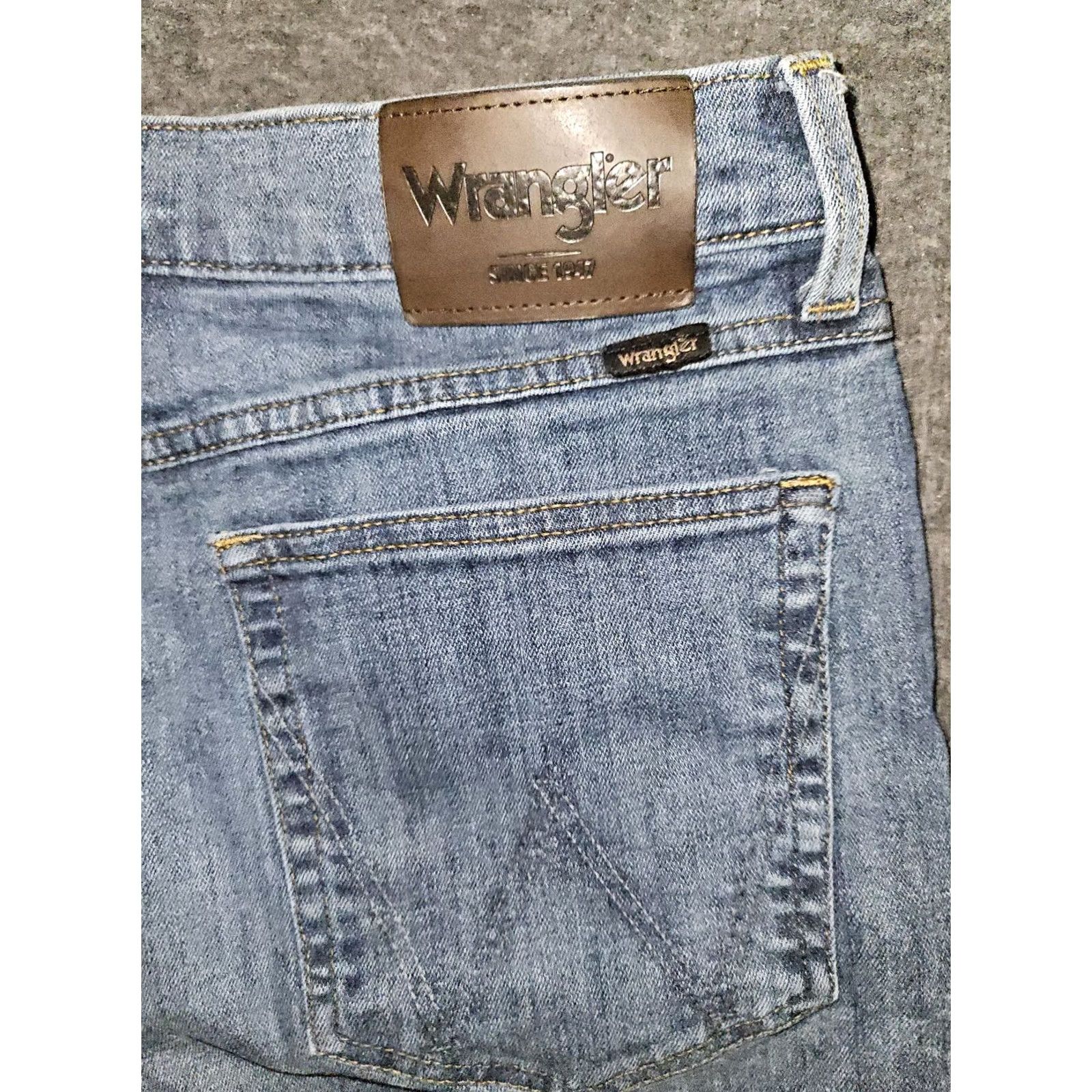 Wrangler Wrangler Jeans Straight Leg Relaxed Fit Men's 32x30 Blue Denim Mid Rise Size US 36 / EU 52 - 7 Thumbnail