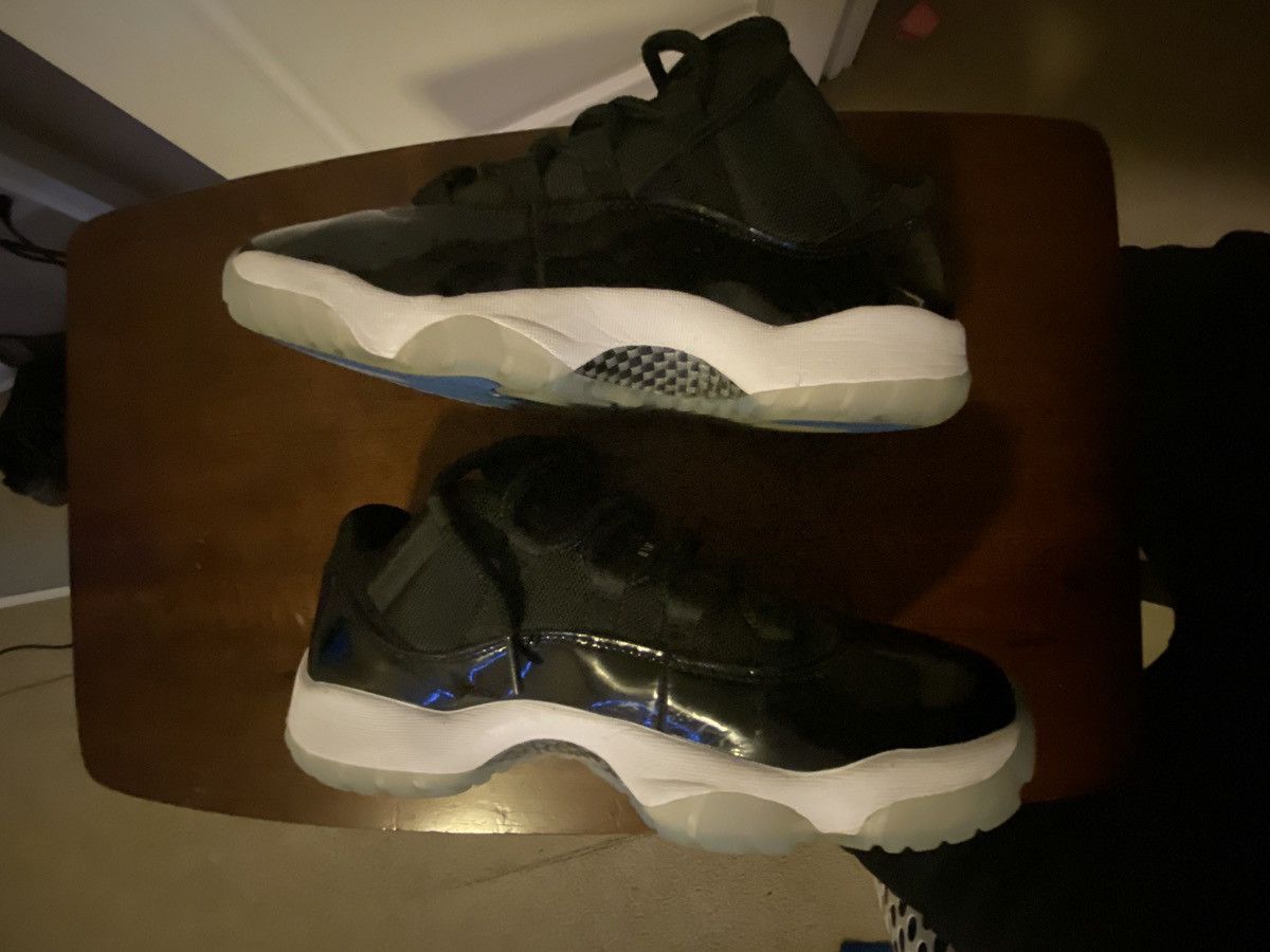 Jordan Brand AIR JORDAN 11 RETRO LOW Size US 9 / EU 42 - 5 Thumbnail