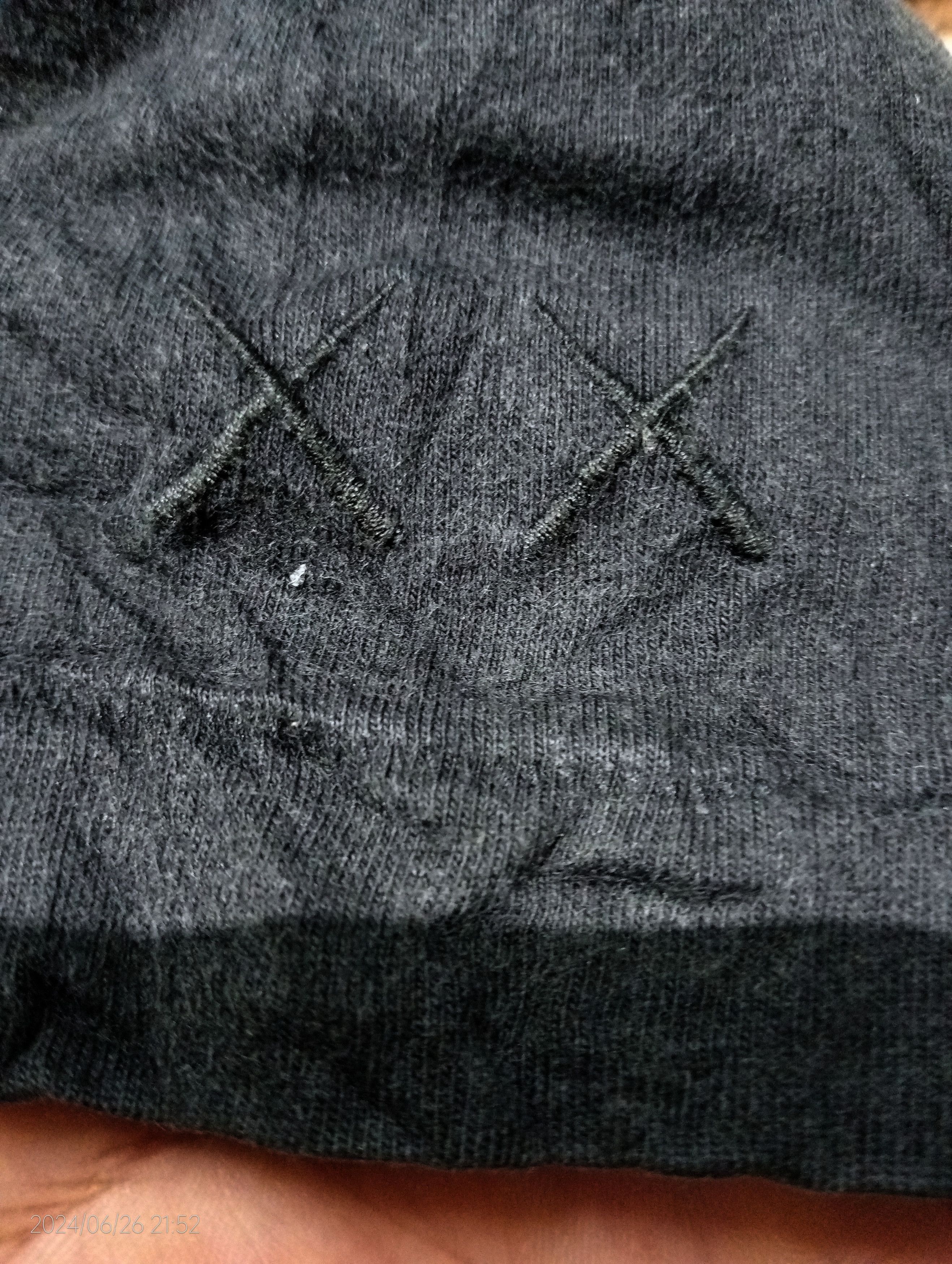 Kaws KAWS Uniqlo Wordmark Single Stitch Tee Size US M / EU 48-50 / 2 - 5 Thumbnail