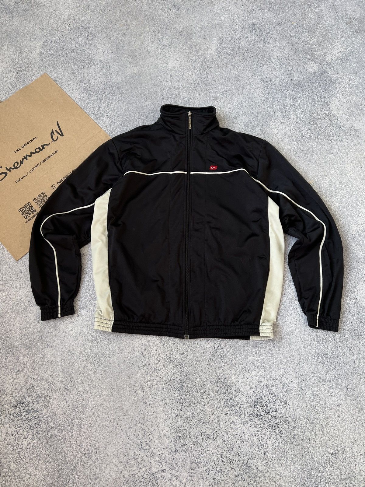 Nike × Vintage Vintage 90s Nike Zip Sweatshirt Size US L / EU 52-54 / 3 - 1 Thumbnail