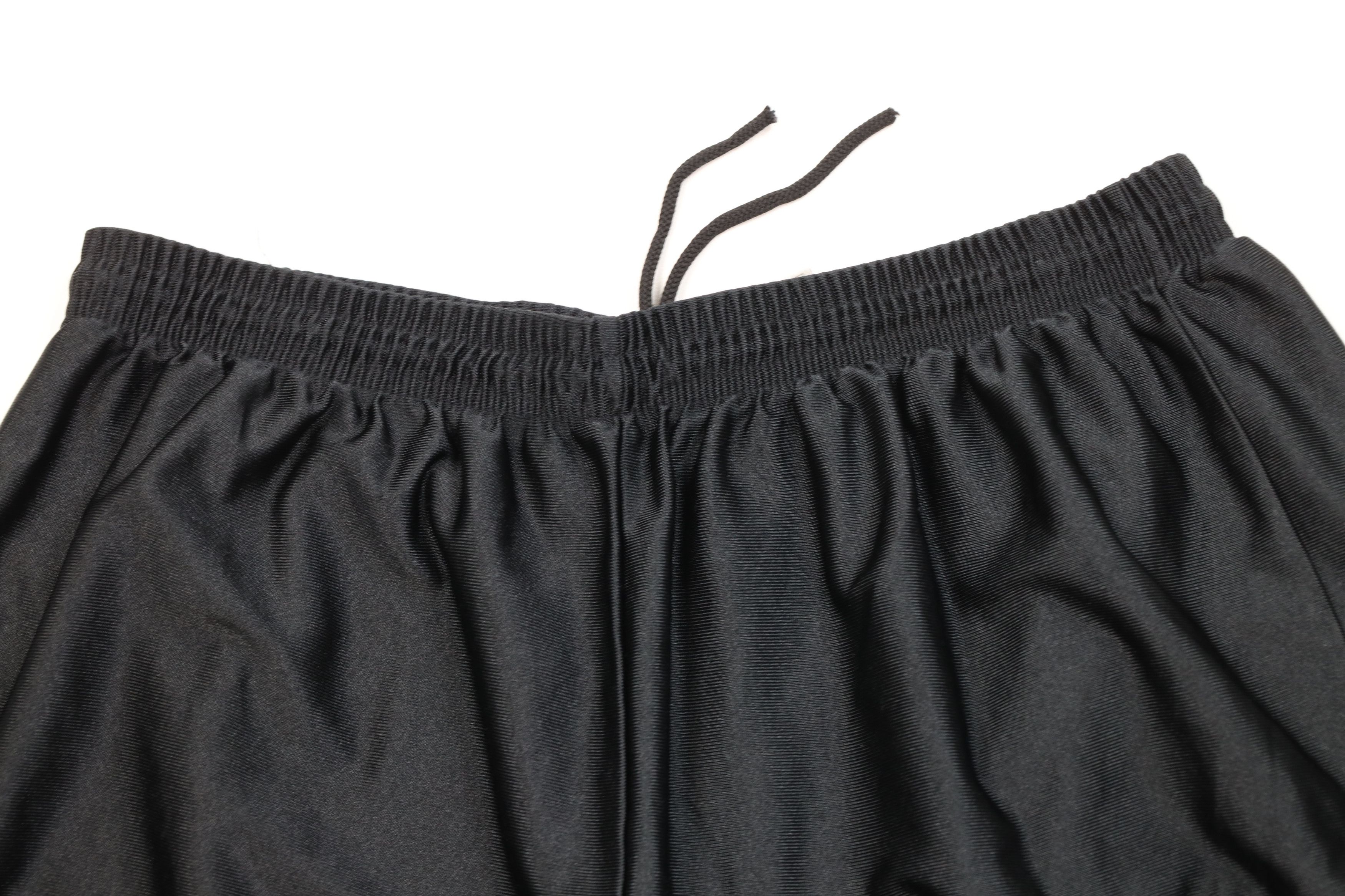 Nike Vintage 90s Y2K Nike Swoosh Above Knee Shorts Black USA Size US 36 / EU 52 - 2 Thumbnail