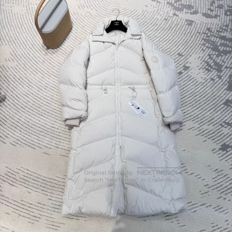Hermes Hermes Solid Color Detachable Collar Mid-length Long Sleev Size XS / US 0-2 / IT 36-38 - 2 Thumbnail