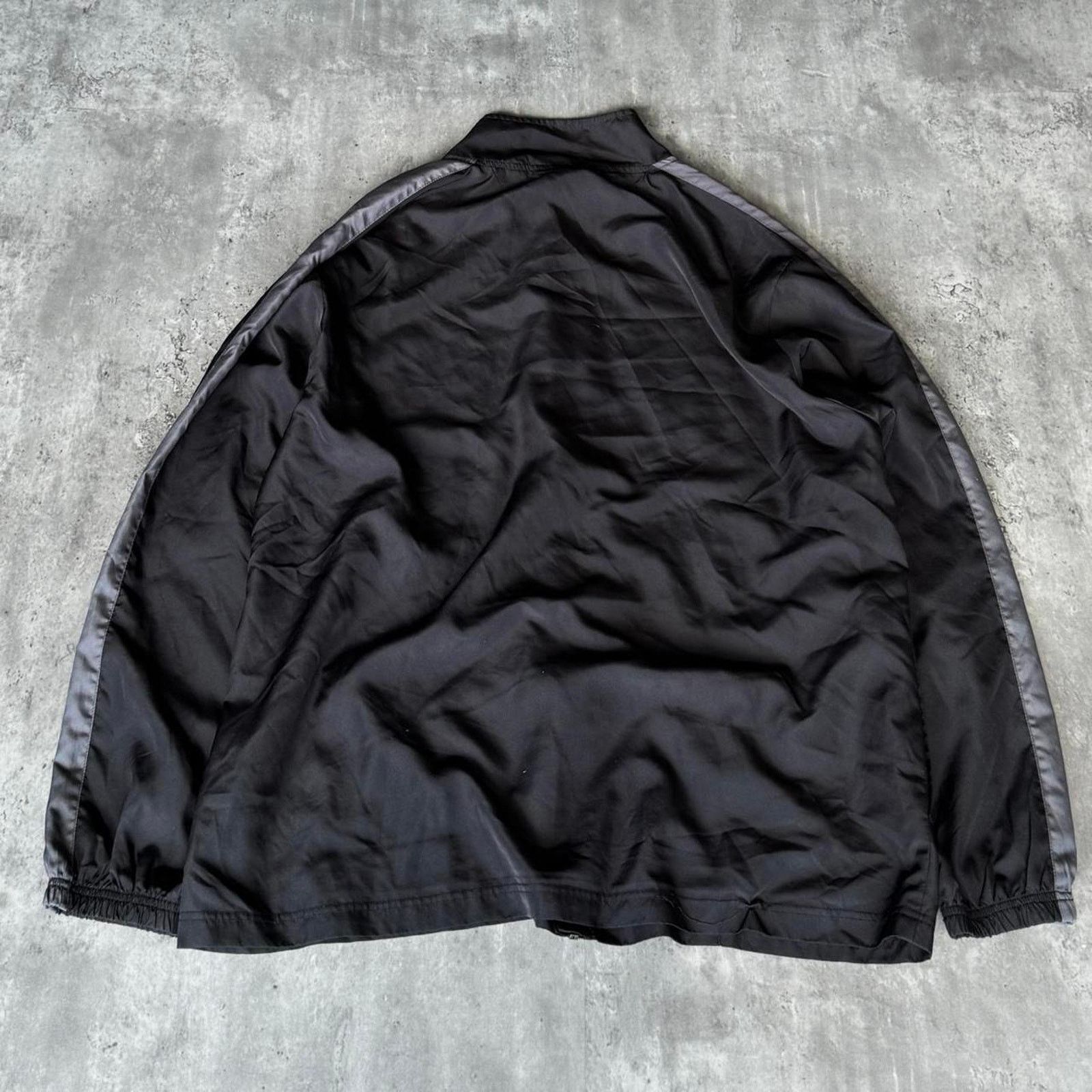 Russell Athletic × Vintage Vintage Y2K Russell Athletic Black Baggy Opium Jacket Size US XXL / EU 58 / 5 - 2 Thumbnail