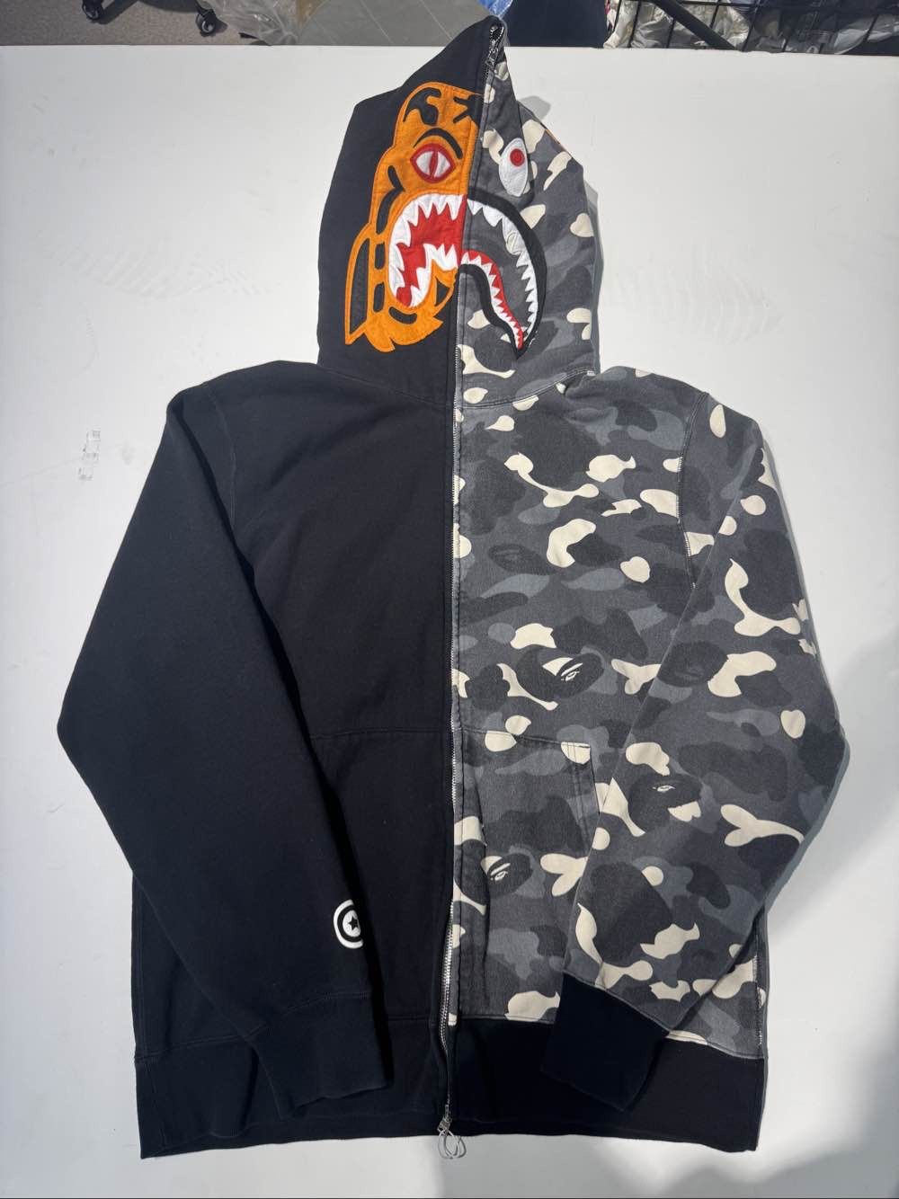 Bape A Bathing Ape Camo Shark Tiger Full Zip Hoodie Size XXL Size US XXL / EU 58 / 5 - 1 Thumbnail