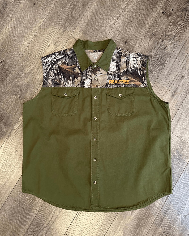 Realtree RealTree Camo Button-Up Cut-Off Vest - Size 2XL / XXL Size US XXL / EU 58 / 5 - 1 Thumbnail