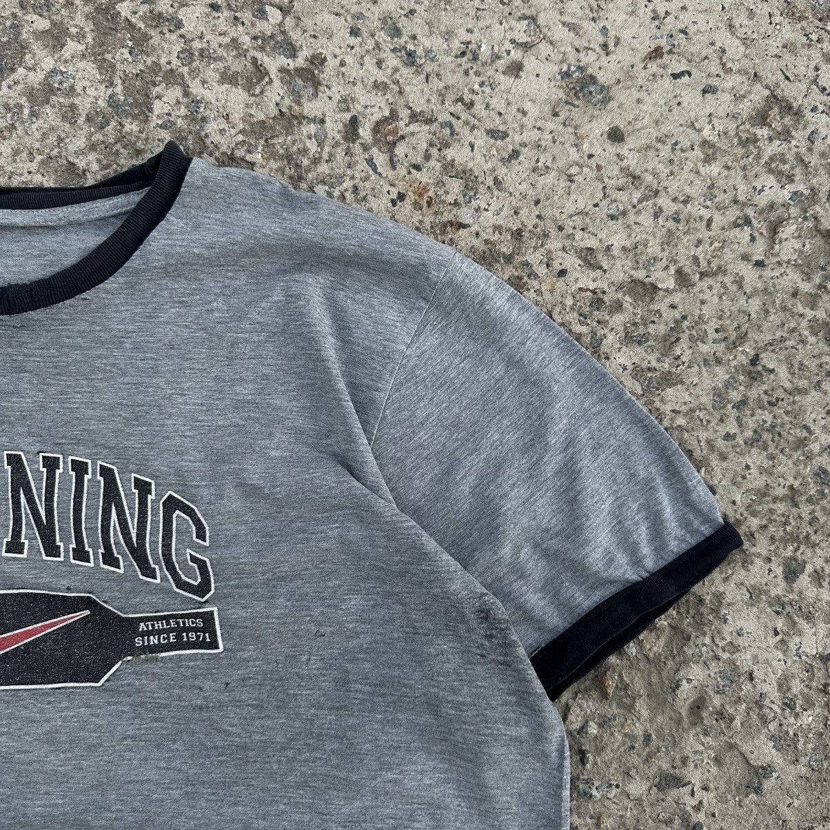 Nike VTG Style Nike Training T-shirts Big Logo Grunge 90s Y2K Size US XL / EU 56 / 4 - 3 Thumbnail