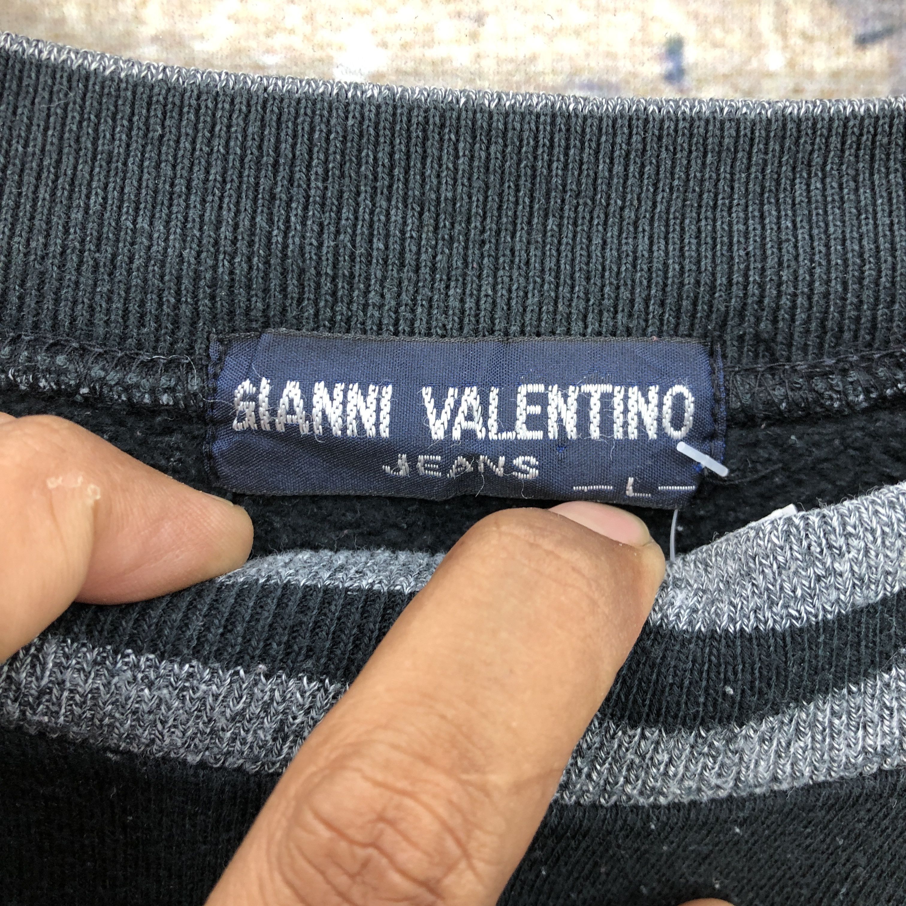 Valentino Vintage Gianni Valentino Sweater Valentino Sweatshirt Size US M / EU 48-50 / 2 - 5 Thumbnail