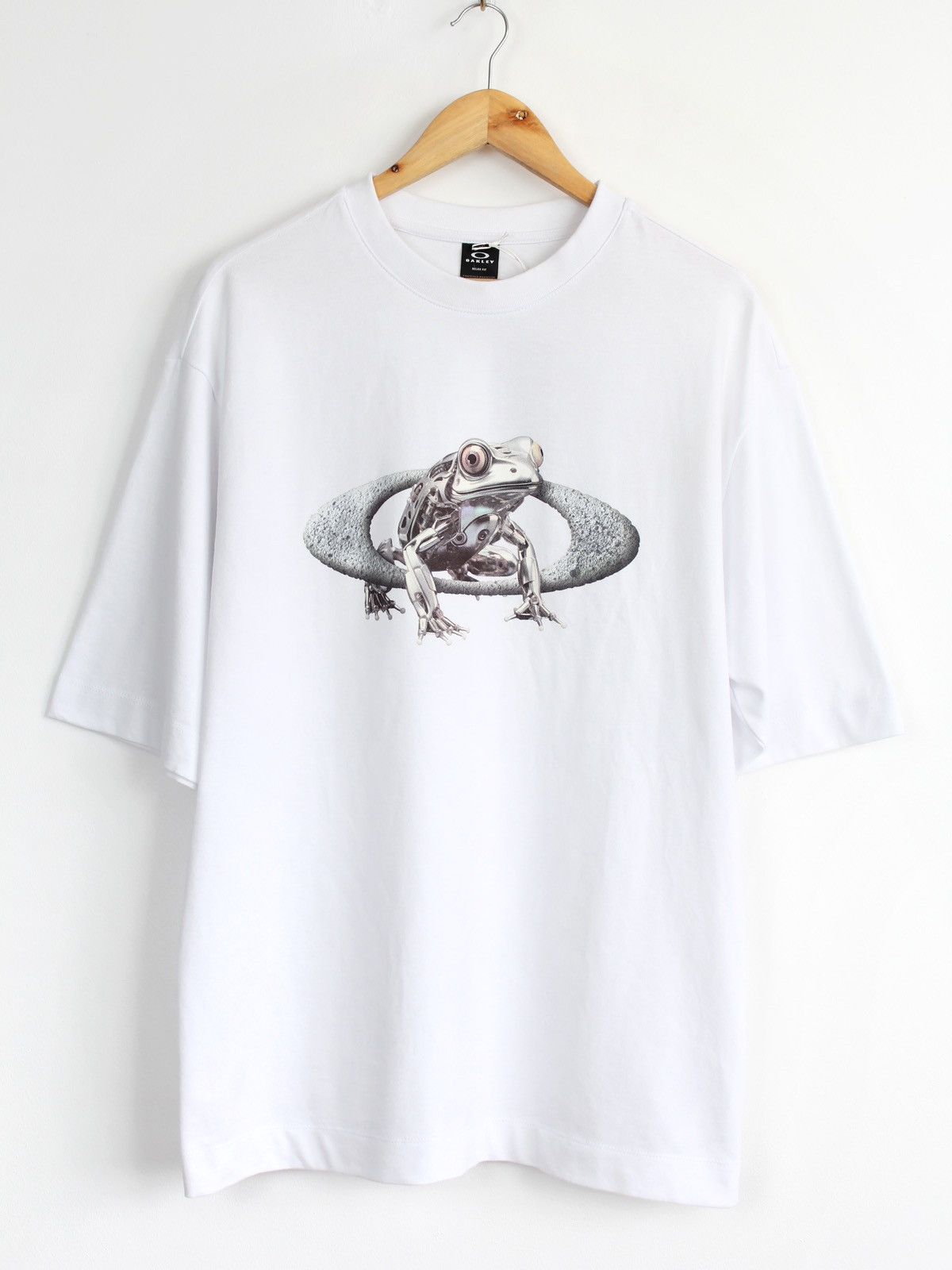 Oakley NWT Oakley Frog Graphic T-shirt Size US L / EU 52-54 / 3 - 2 Thumbnail