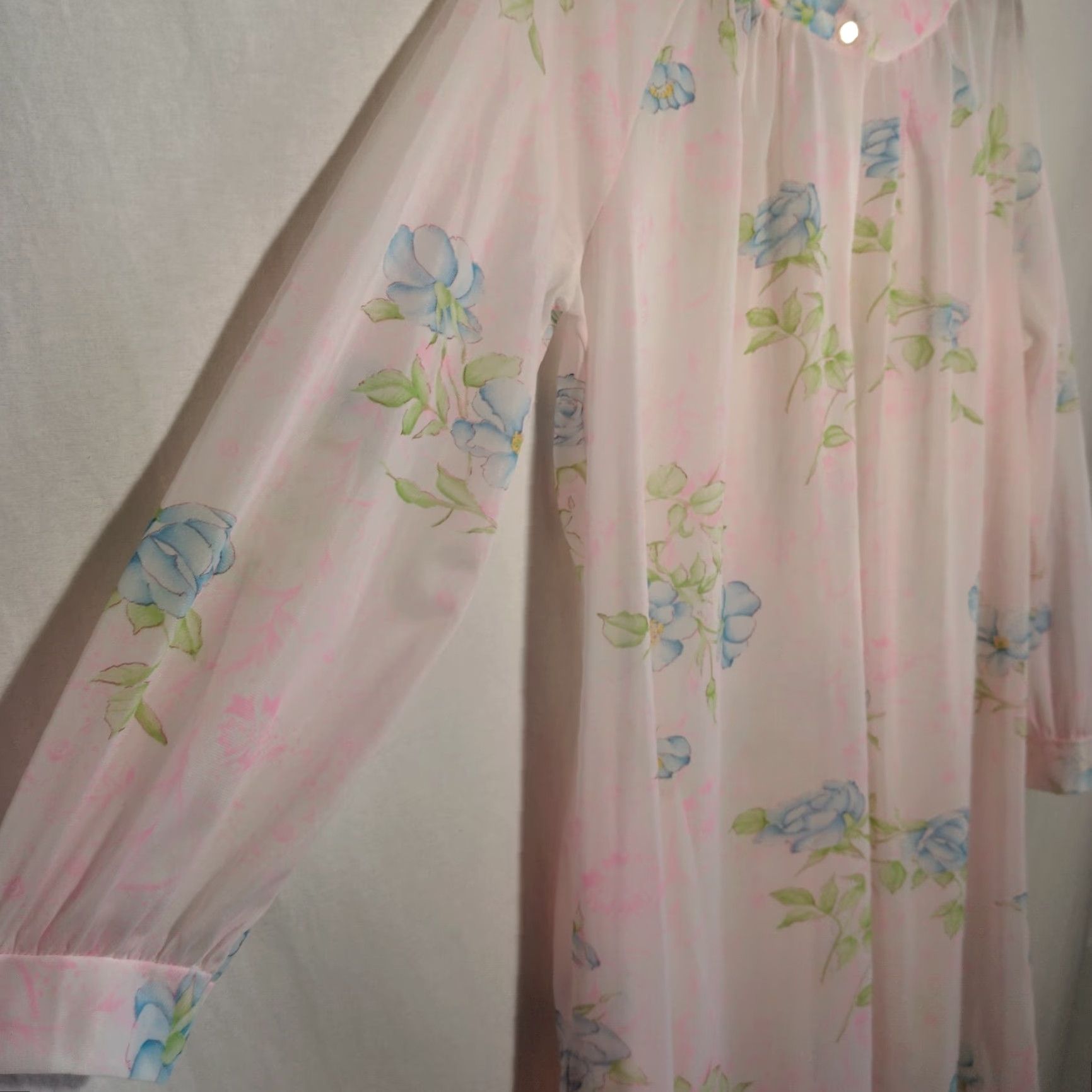 Pinko VINTAGE Pink Floral Nightgown Women's Large Nylon Semi Sheer Button Collar Grannycore 40" Sleepwear Size ONE SIZE - 4 Thumbnail