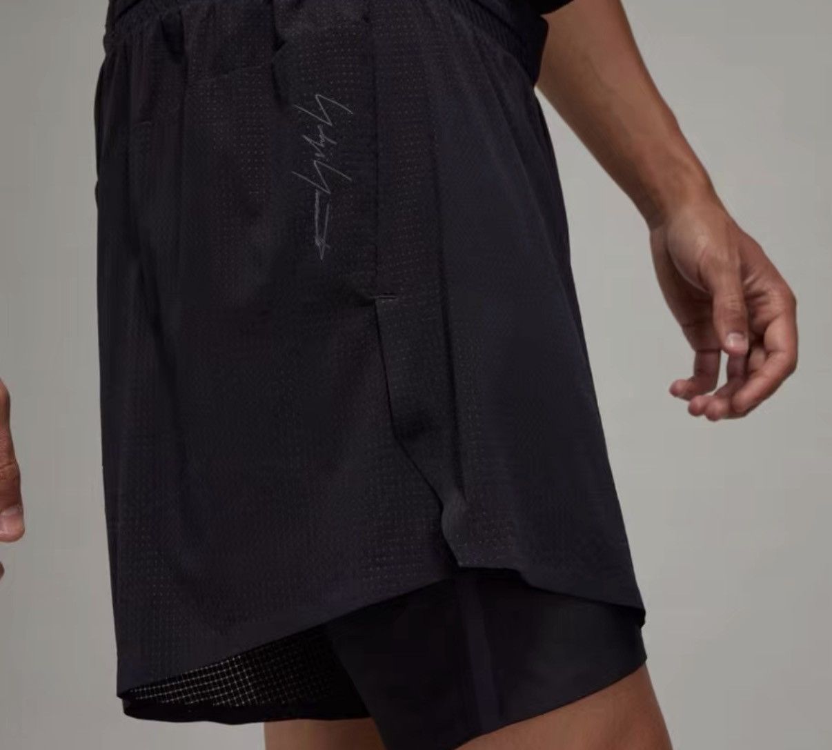 Y-3 adidas x Y-3 2-in-1 Running Shorts J44 Size US 36 / EU 52 - 8 Thumbnail