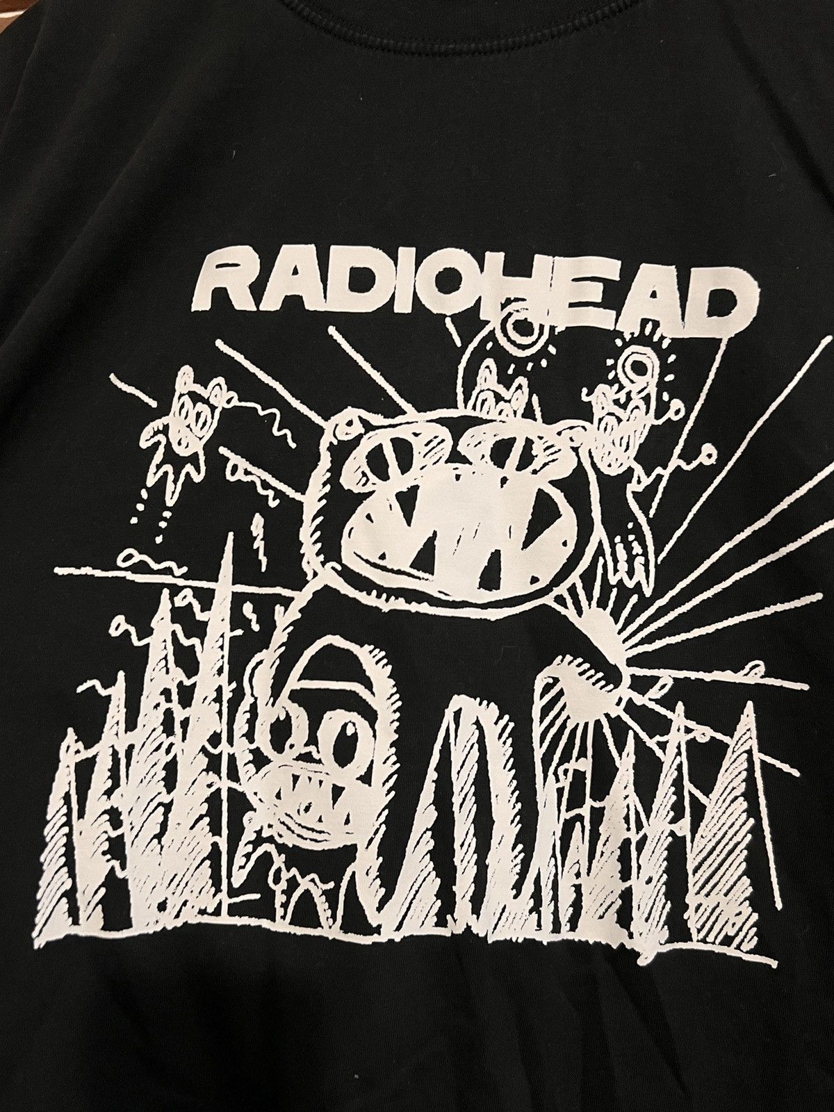 Band Tees Rare Vintage 00s Radiohead Amnesiac Promo Album Tshirt Rock Size US L / EU 52-54 / 3 - 2 Thumbnail