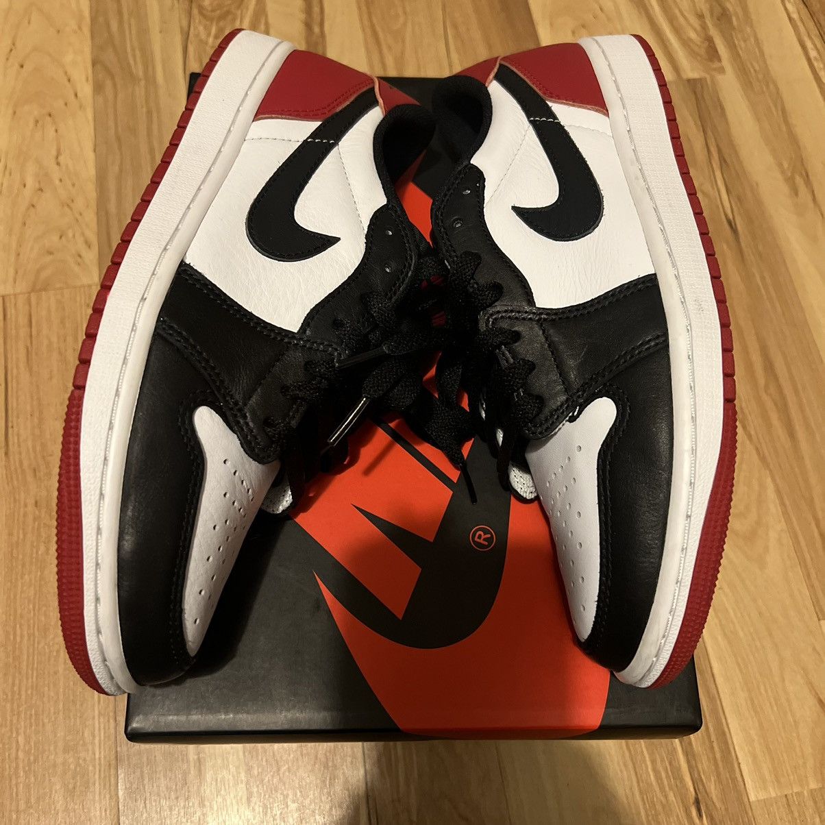 Jordan Brand Air Jordan Retro Low Black Toe Size 8.5 Size US 8.5 / EU 41-42 - 1 Thumbnail