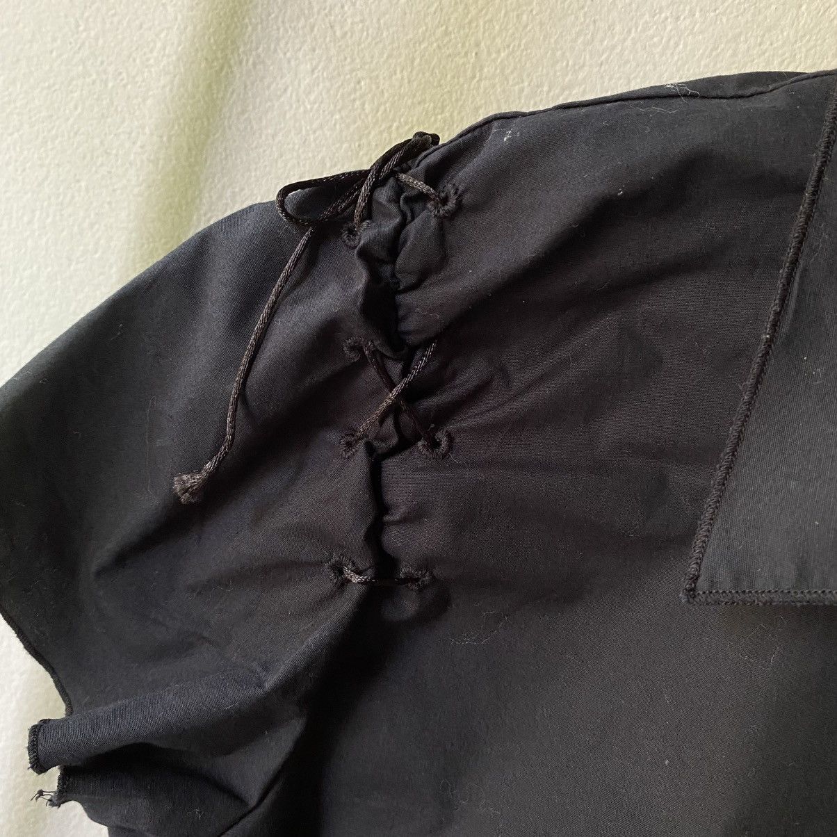 Enrico Coveri ENRICO COVERING Black Puff Sleeve Eyelet Shirt Size M / US 6-8 / IT 42-44 - 4 Thumbnail