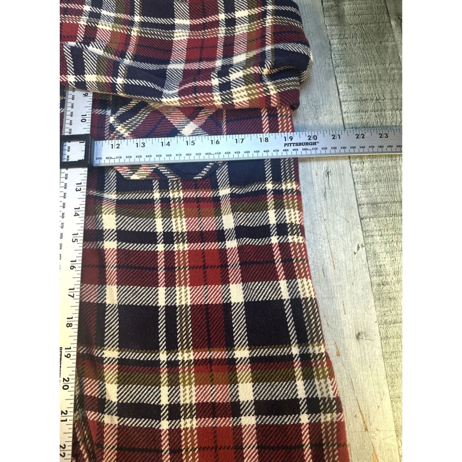 Zara Zara Flannel Work Shirt Mens Small Relaxed Fit Red Navy Blue Plaid Cotton Button-Up Grunge Casual Workwear Pocket Multicolor Fall Winter Size US S / EU 44-46 / 1 - 4 Thumbnail