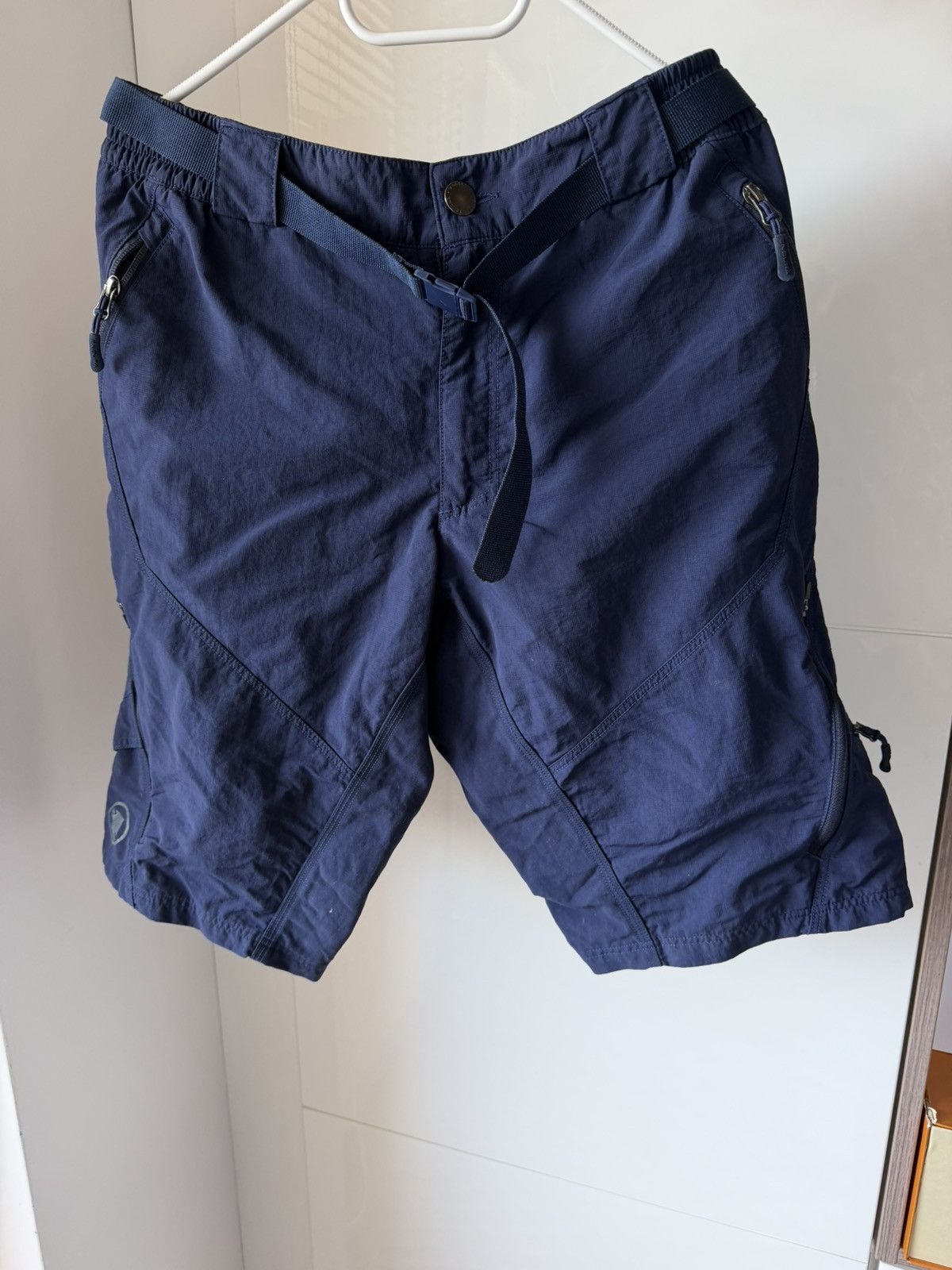 Other Endura Men’s Gorpcore Shorts Size US 32 / EU 48 - 4 Thumbnail