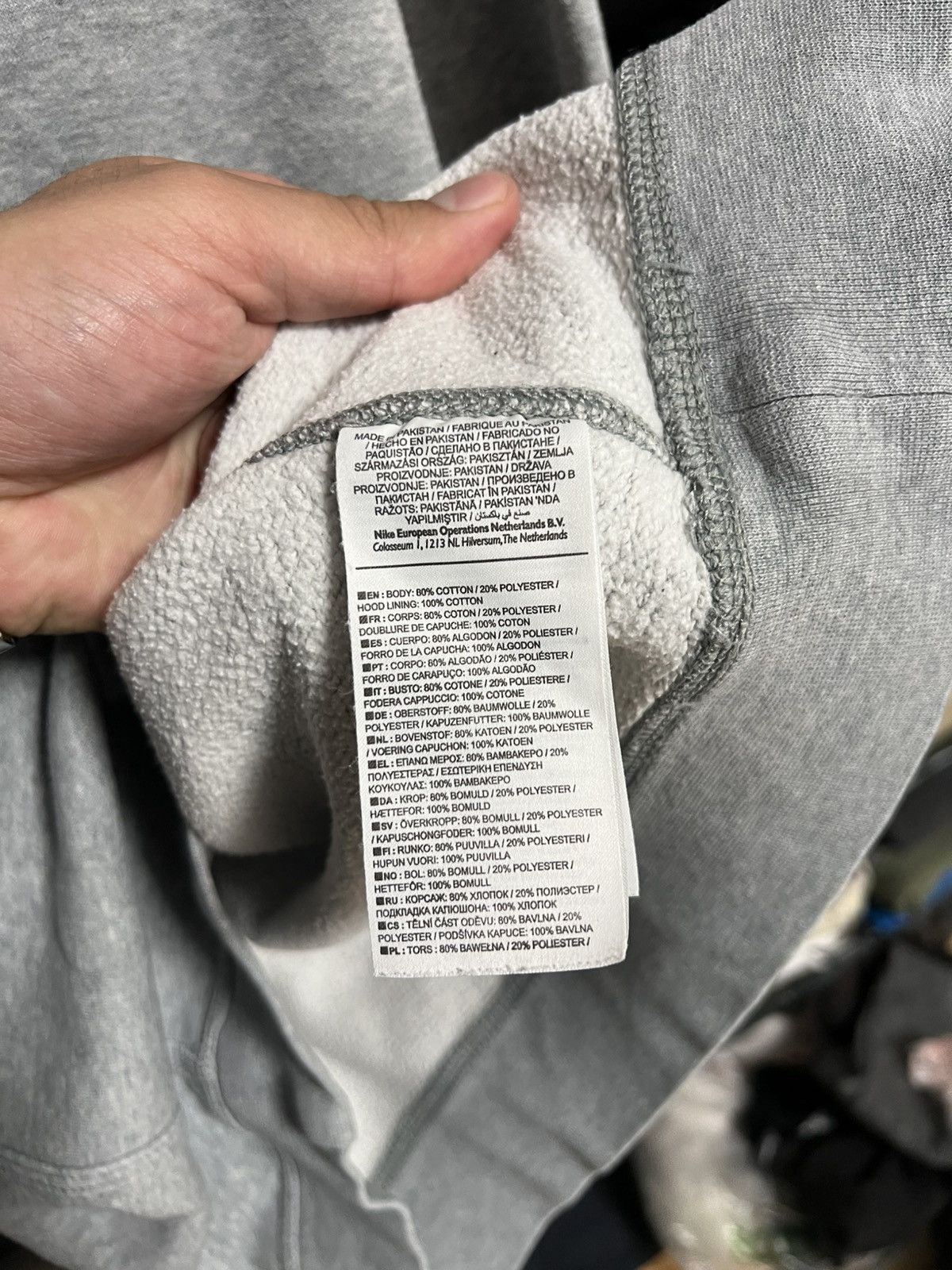 Nike × Vintage Vintage Nike Gray Hoodie Men Size L Small Swoosh Logo Y2K Size US L / EU 52-54 / 3 - 5 Thumbnail