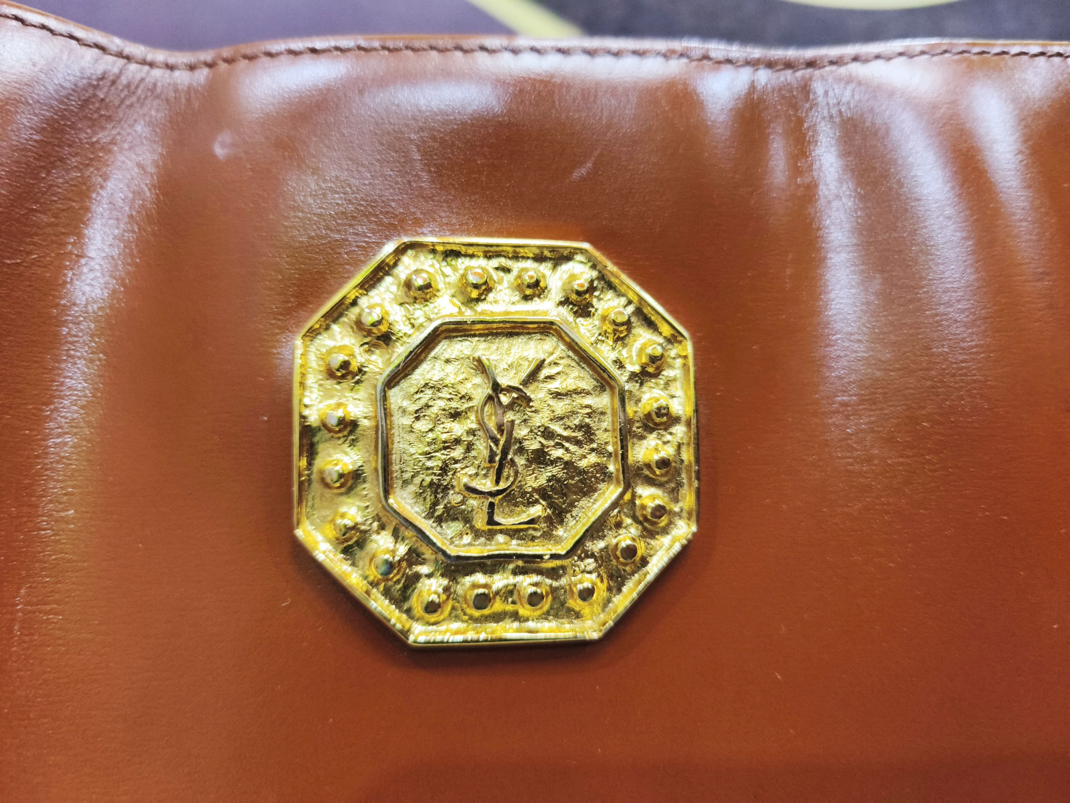 Yves Saint Laurent RARE VINTAGE YVES SAINT LAURENT GUINE LEATHER SHOULDER BAG Size ONE SIZE - 4 Thumbnail