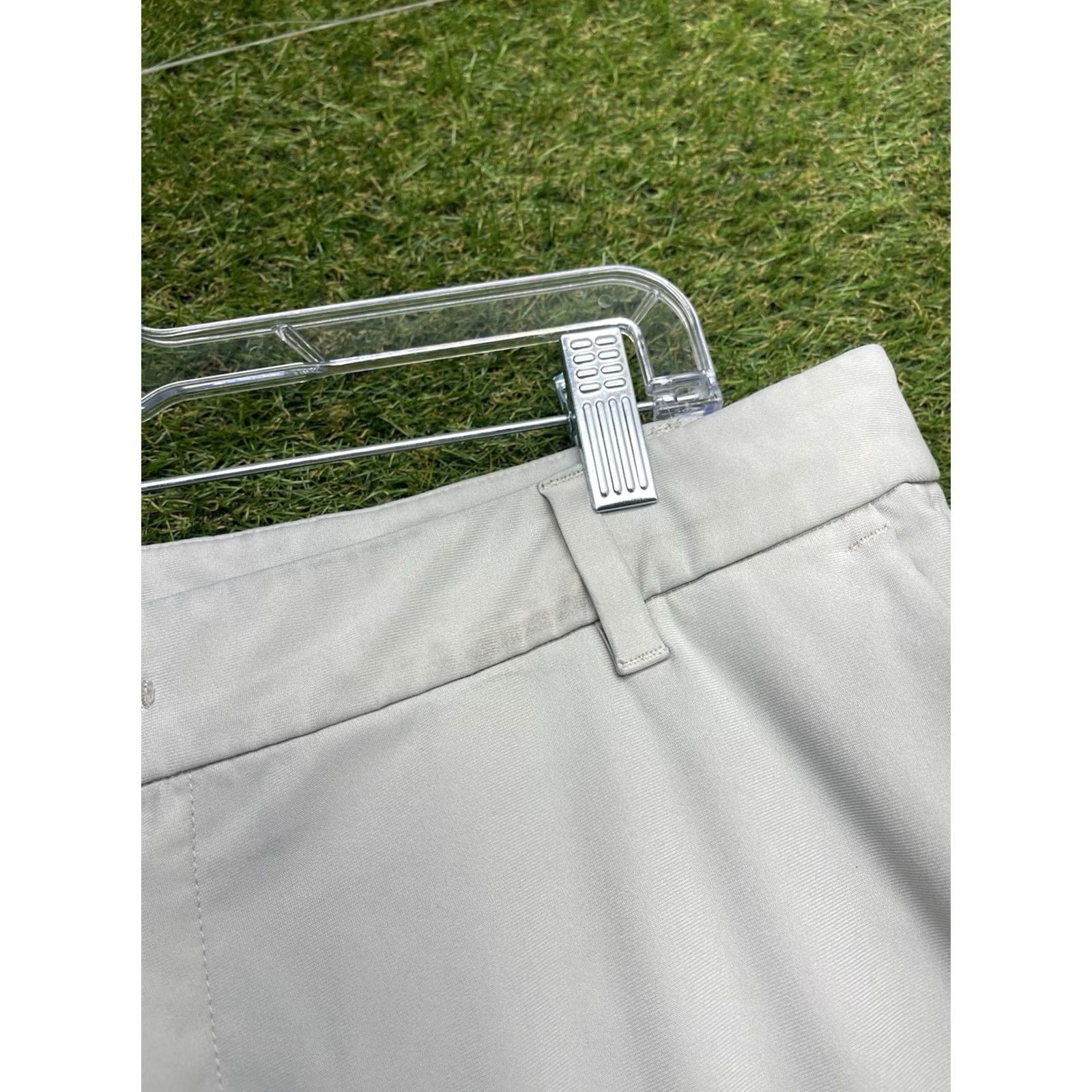 Lululemon Lululemon Commission Pant Slim Warpstreme Mens 36 Khaki Tan Chino Straight 5-Pocket Logo Size US 36 / EU 52 - 4 Thumbnail