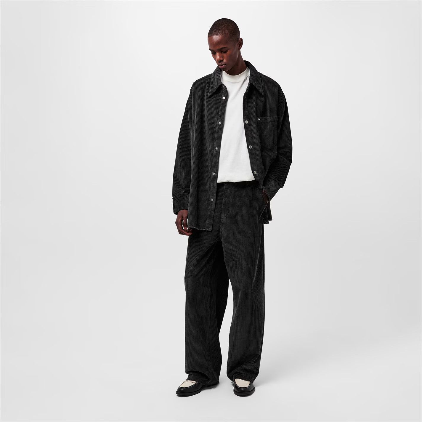 AMI o1g2r1mq0326 Jumbo Cord Relaxed Fit Overshirt in Black Size US M / EU 48-50 / 2 - 4 Thumbnail