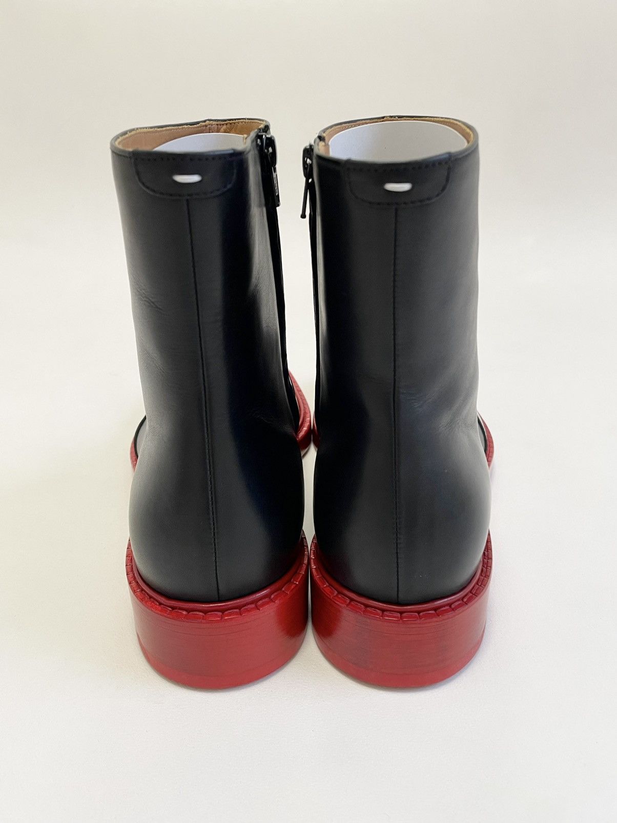 Maison Margiela A/W 16 ‘Painted Red Sole’ Black Boots Size US 13 / EU 46 - 18 Thumbnail