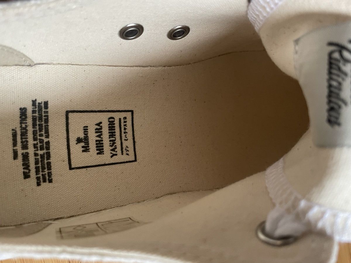 Maison MIHARA YASUHIRO Maison Mihara Yasuhiro White Low Top Sneakers Size 37 Size US 6 / IT 36 - 13 Thumbnail