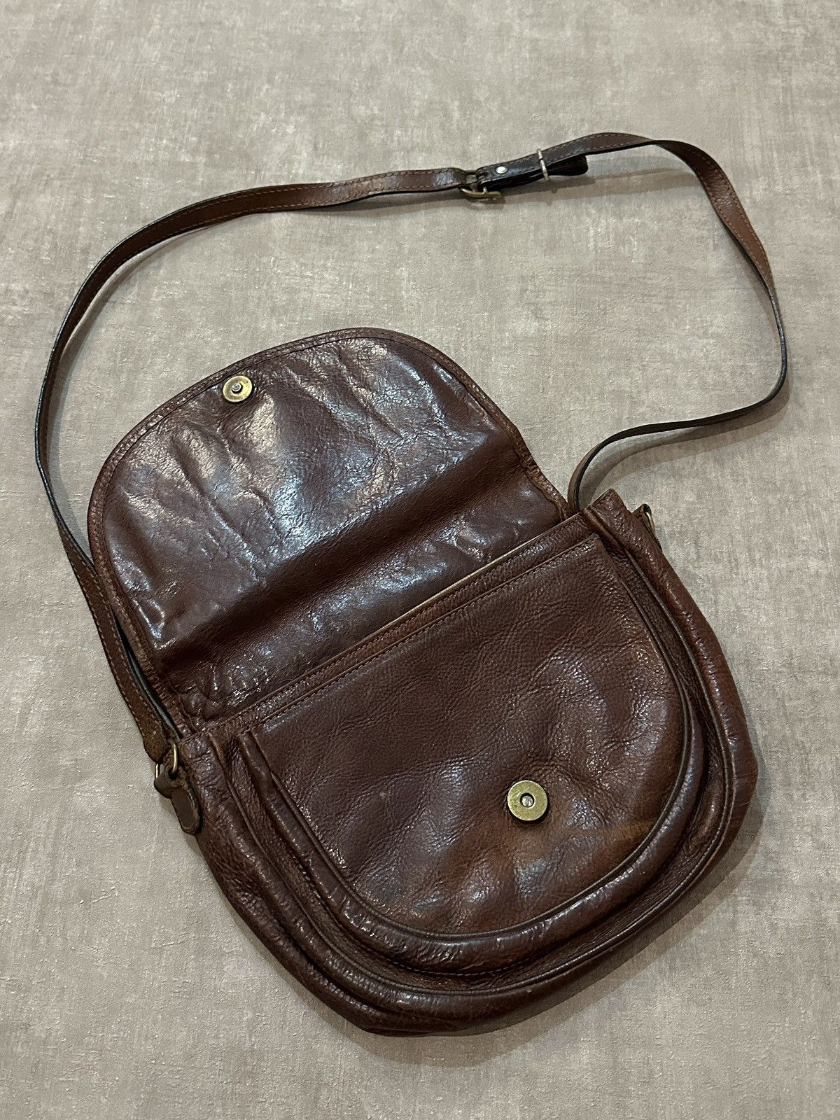 Vintage Vintage Leather Messenger Distressed Brown Handmade Bag Size ONE SIZE - 4 Thumbnail