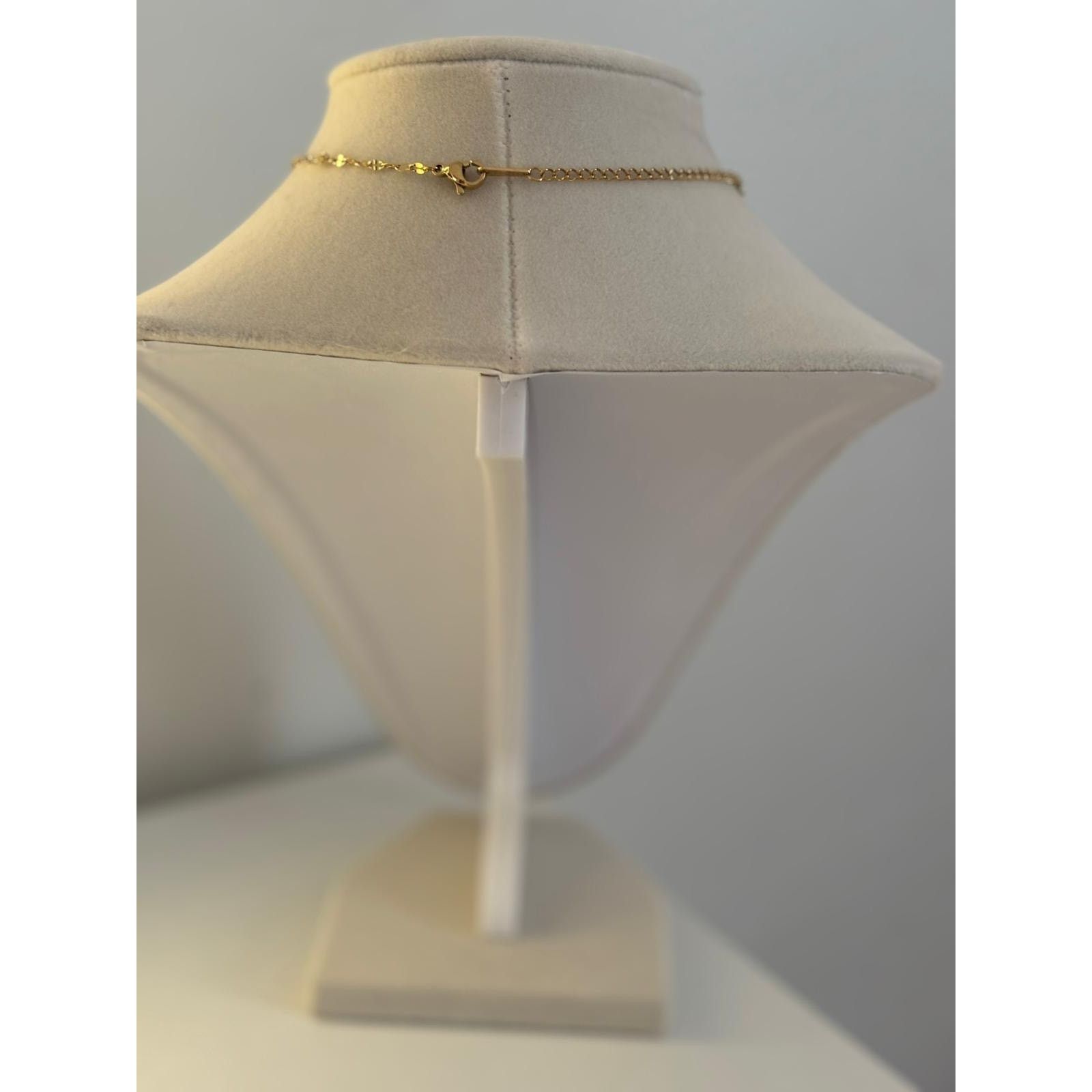 The Unbranded Brand Gold Flower Pearl Pendant Necklace Stainless Steel Size ONE SIZE - 4 Thumbnail