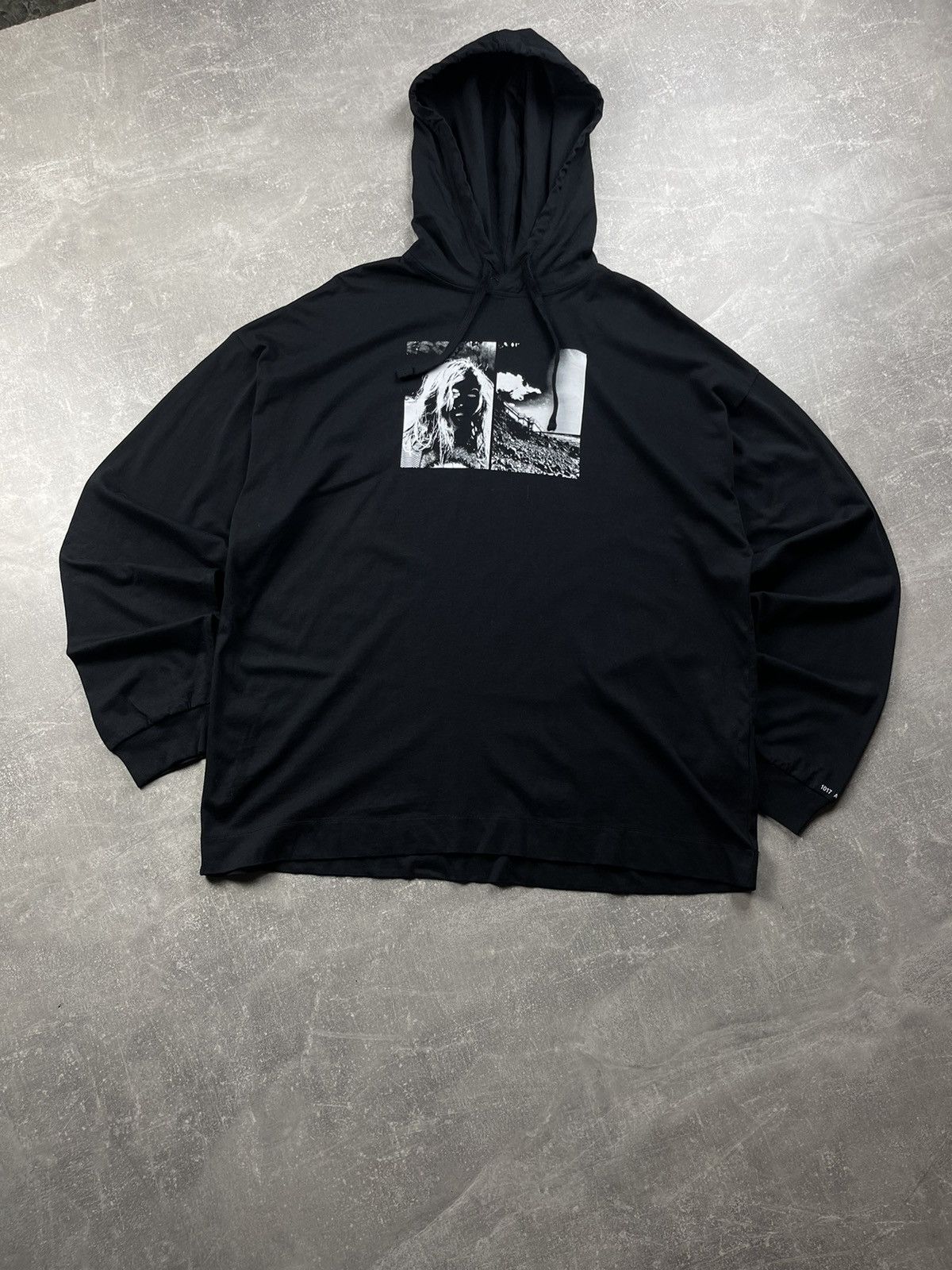 1017 ALYX 9SM 1017 Alyx 9SM NWT Black Printed Light Hoodie Size US M / EU 48-50 / 2 - 2 Thumbnail