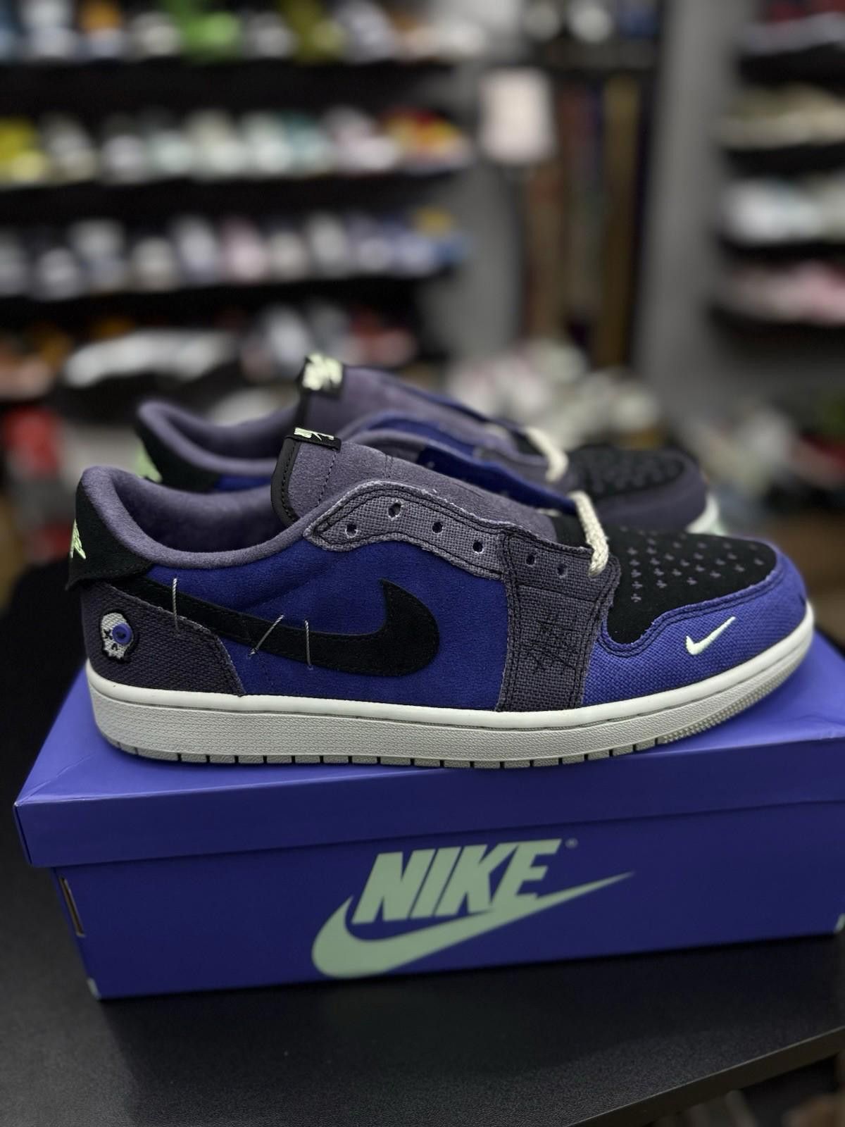 Jordan Brand 11.5- Air Jordan 1 Low OG Zion Williamson ‘Voodoo Alternate Size US 11.5 / EU 44-45 - 1 Thumbnail
