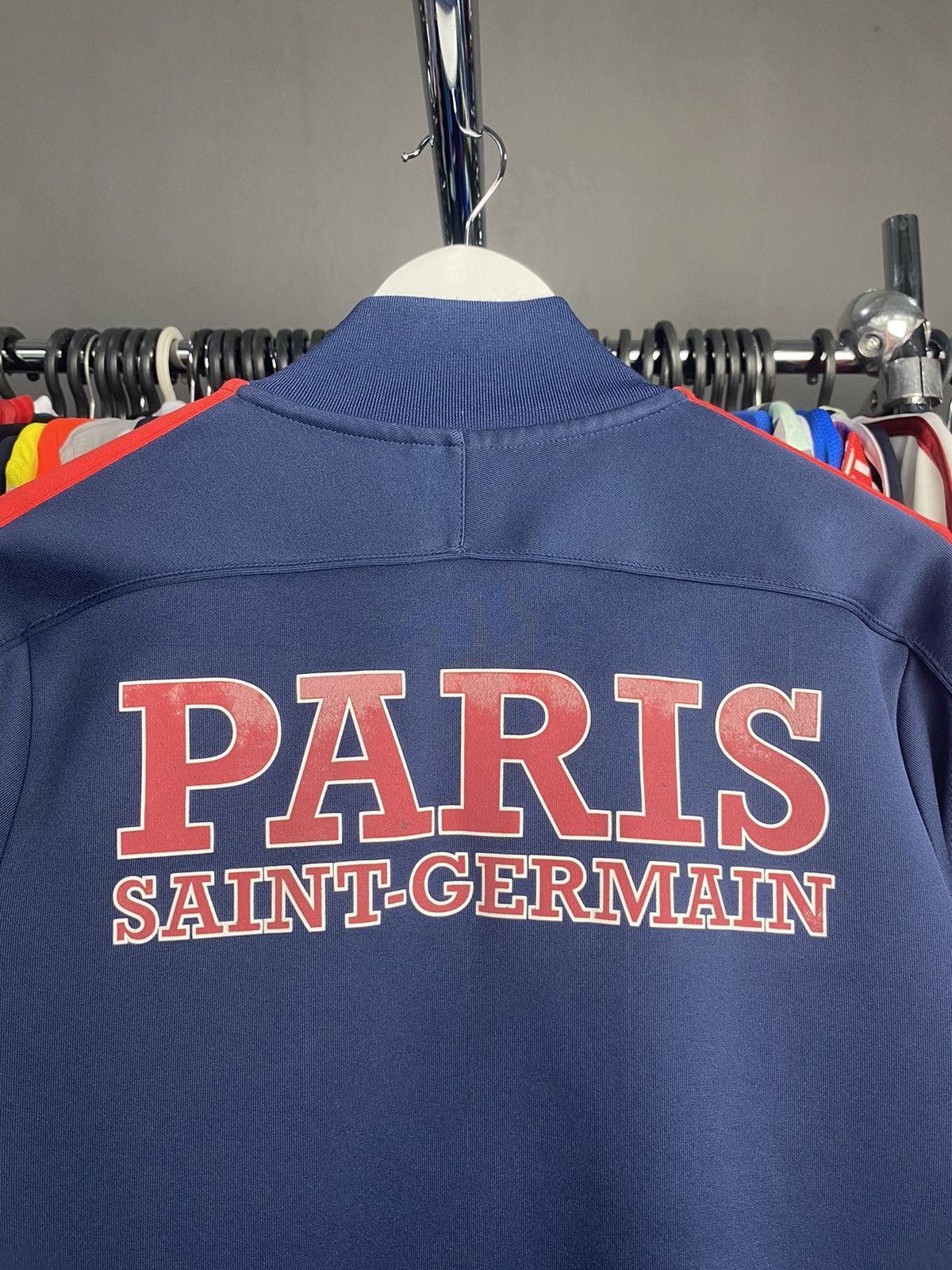 Nike 2013/14 VINTAGE NIKE PSG FOOTBALL CLUB JACKET SIZE M Size US M / EU 48-50 / 2 - 9 Thumbnail