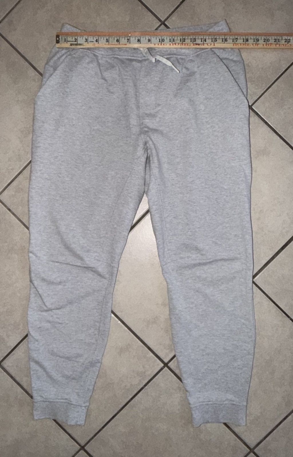 Lululemon LULULEMON CITY SWEAT JOGGER HEATHERED LIGHT GRAY COLOR Sz XL Size US 38 / EU 54 - 5 Thumbnail