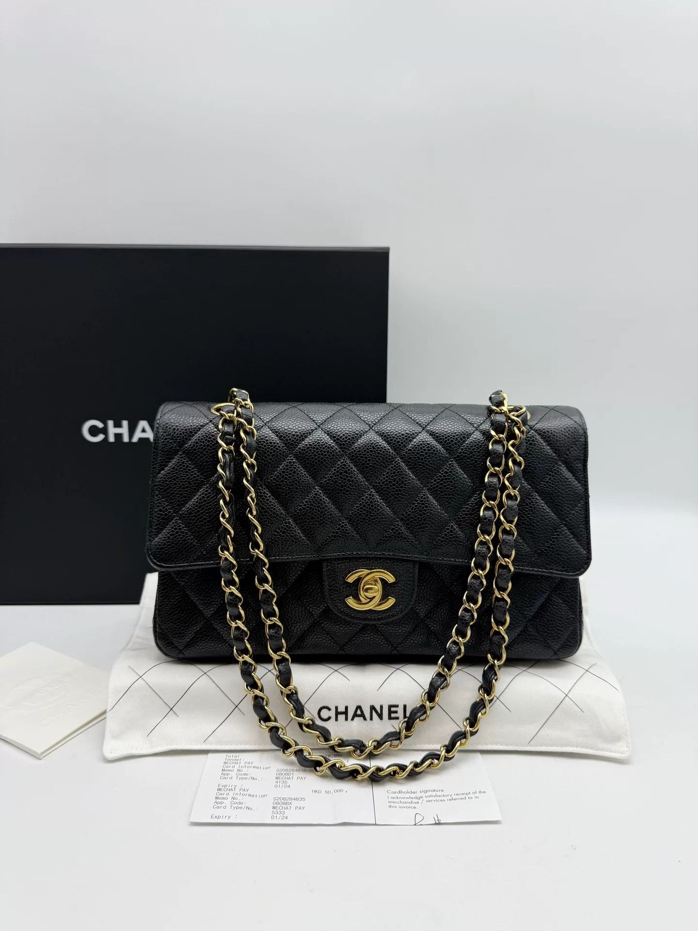 Chanel Pre-loved Bag Very good condition Size ONE SIZE - 1 Thumbnail