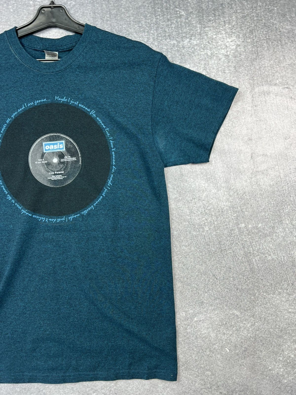 Band Tees Oasis merchandise T-shirt Size US M / EU 48-50 / 2 - 3 Thumbnail