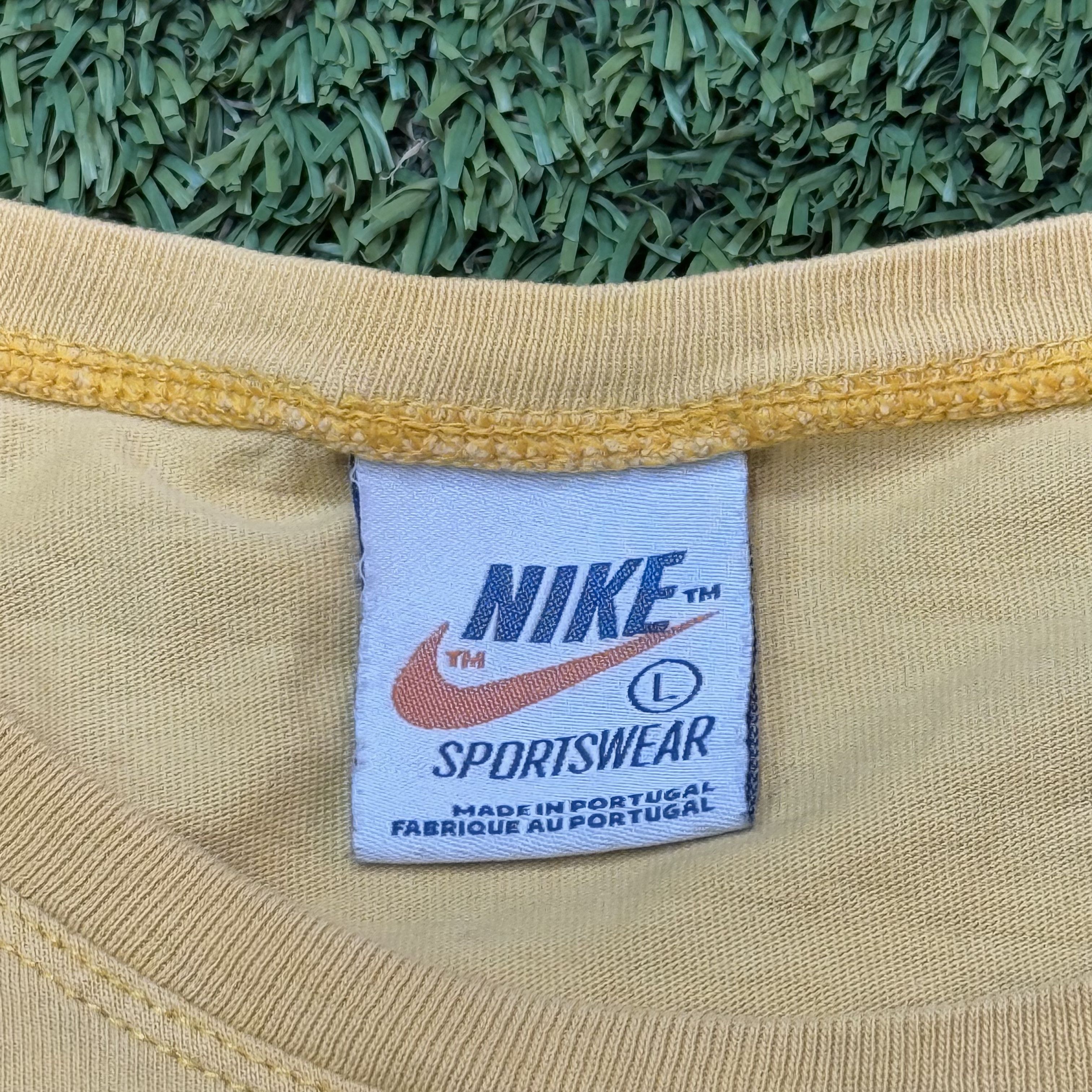 Nike Nike Vintage Cascade Run Off Geisha Shirt Reissue Portugal Size S / US 4 / IT 40 - 2 Thumbnail