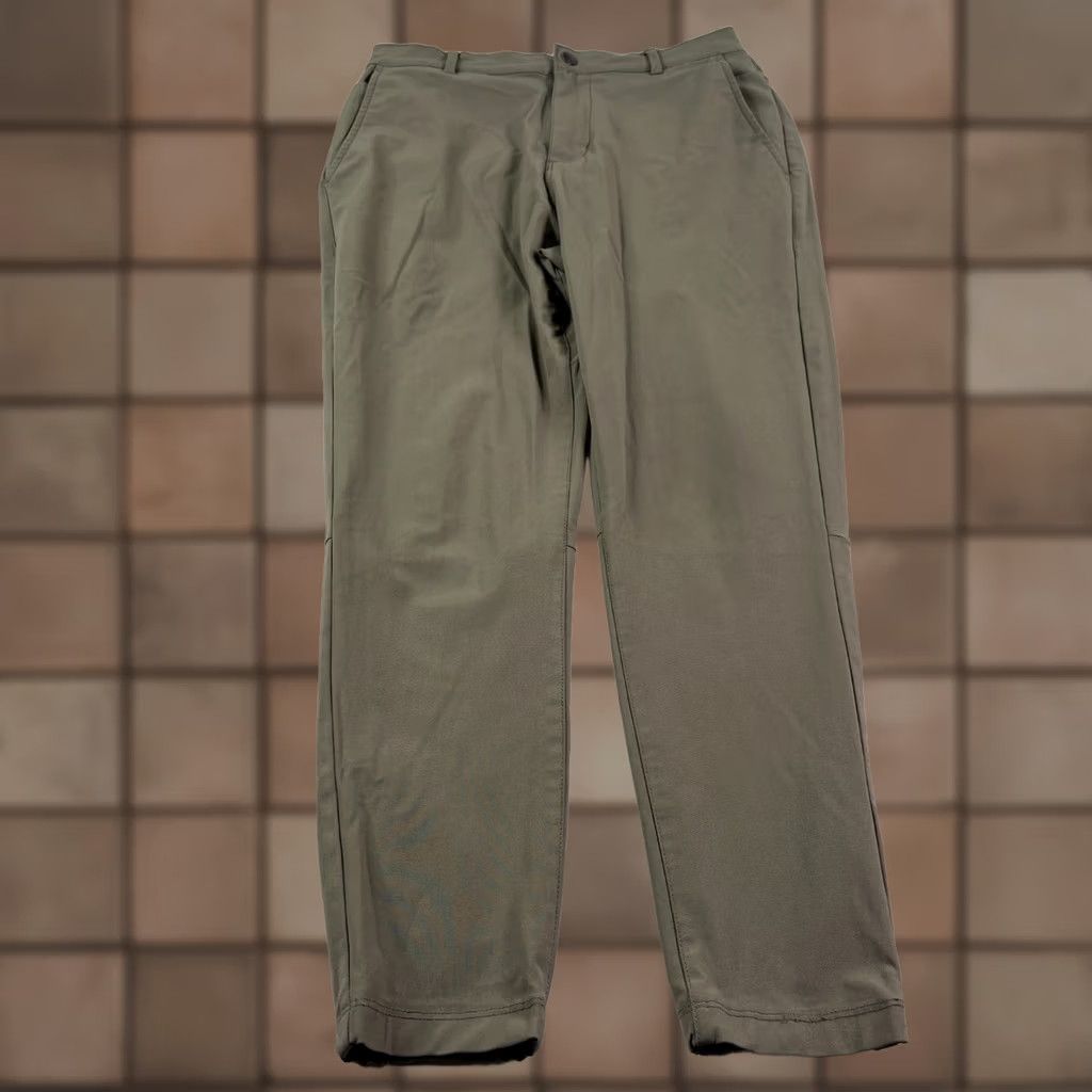 Cuts Cuts Jogger Pants Mens Medium Brown AO Tapered Stretch Athleisure Casual Regular Inseam 28 in Logo Front Flat Front Polyester Size US 31 - 1 Thumbnail