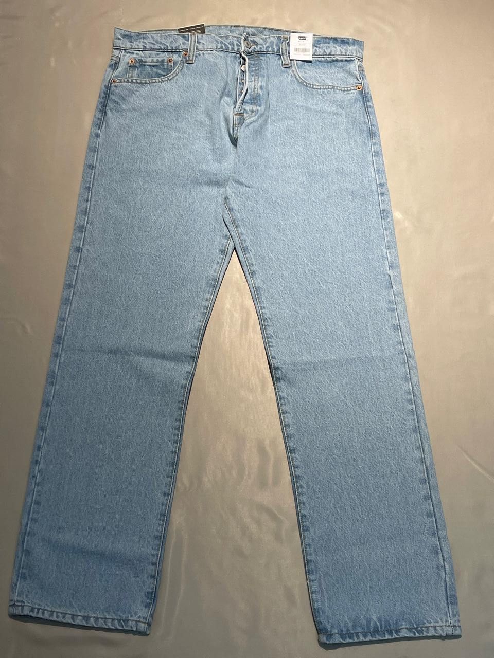 Levi's LEVI'S 501 Men's Blue Jeans – W36 L32 – Light Blue Size US 36 / EU 52 - 3 Thumbnail