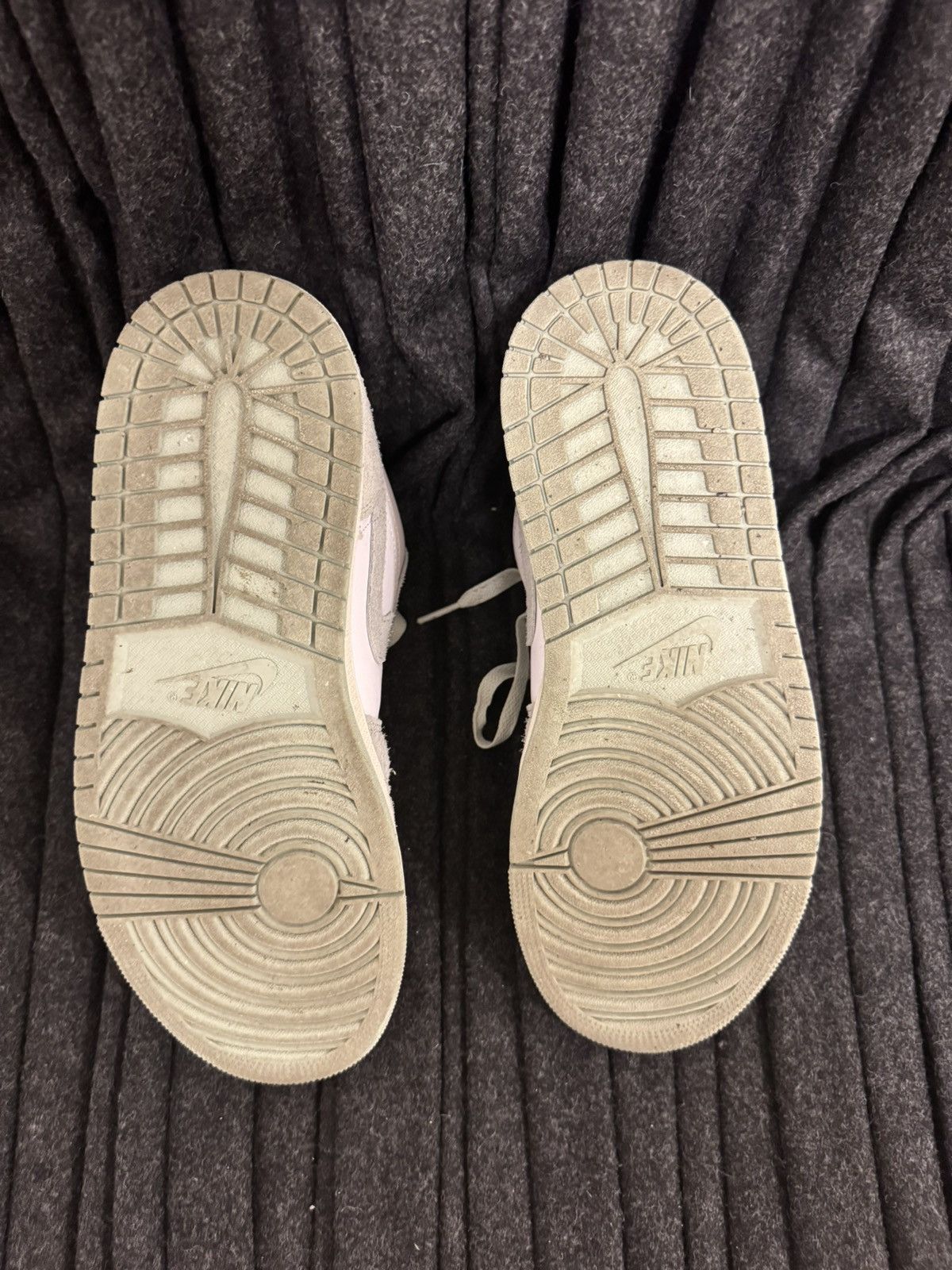 Nike Air Jordan 1 Low SE “Celadon” Size US 9.5 / EU 42-43 - 8 Thumbnail