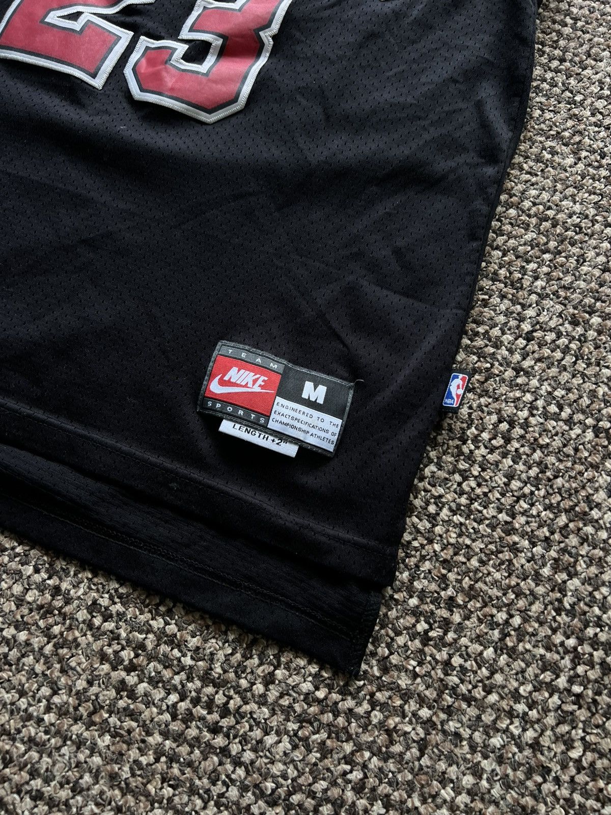 NBA Vintage Nike Chicago Bulls Jersey #23 Jordan NBA Tank Top Size US M / EU 48-50 / 2 - 7 Thumbnail