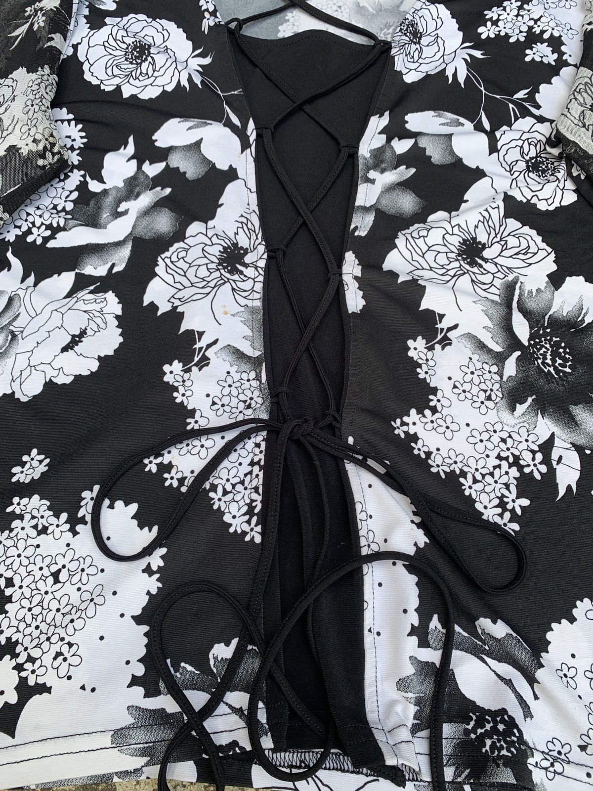 Japanese Brand y2k Floral Lace up Mesh Elastane Mesh Top Size L / US 10 / IT 46 - 2 Thumbnail