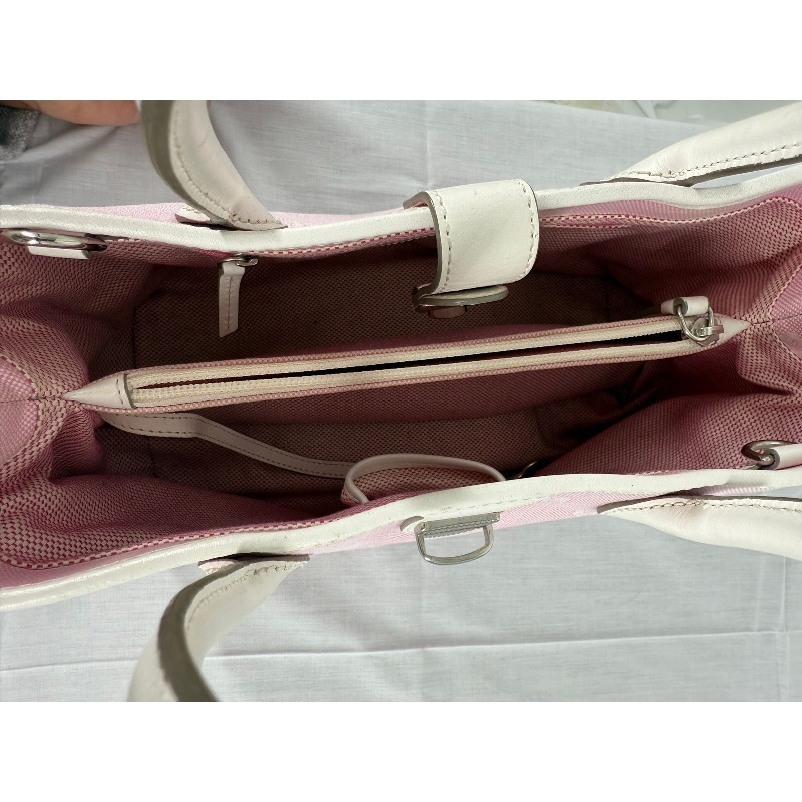 Dooney & Bourke Vintage Dooney & Bourke Signature Canvas and Leather Satchel Size ONE SIZE - 4 Thumbnail