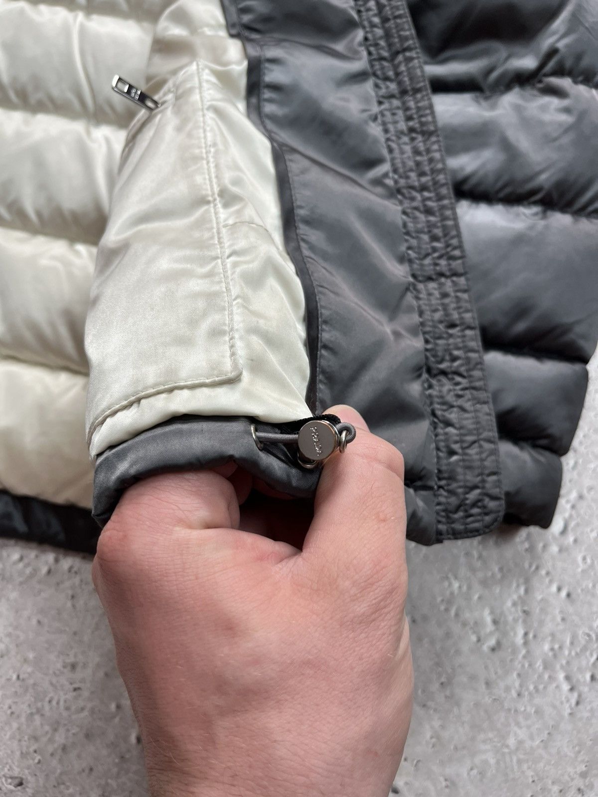 Prada Prada Down Jacket Fur Hood Puffer Coat Size 38 Coat Size S / US 4 / IT 40 - 10 Thumbnail