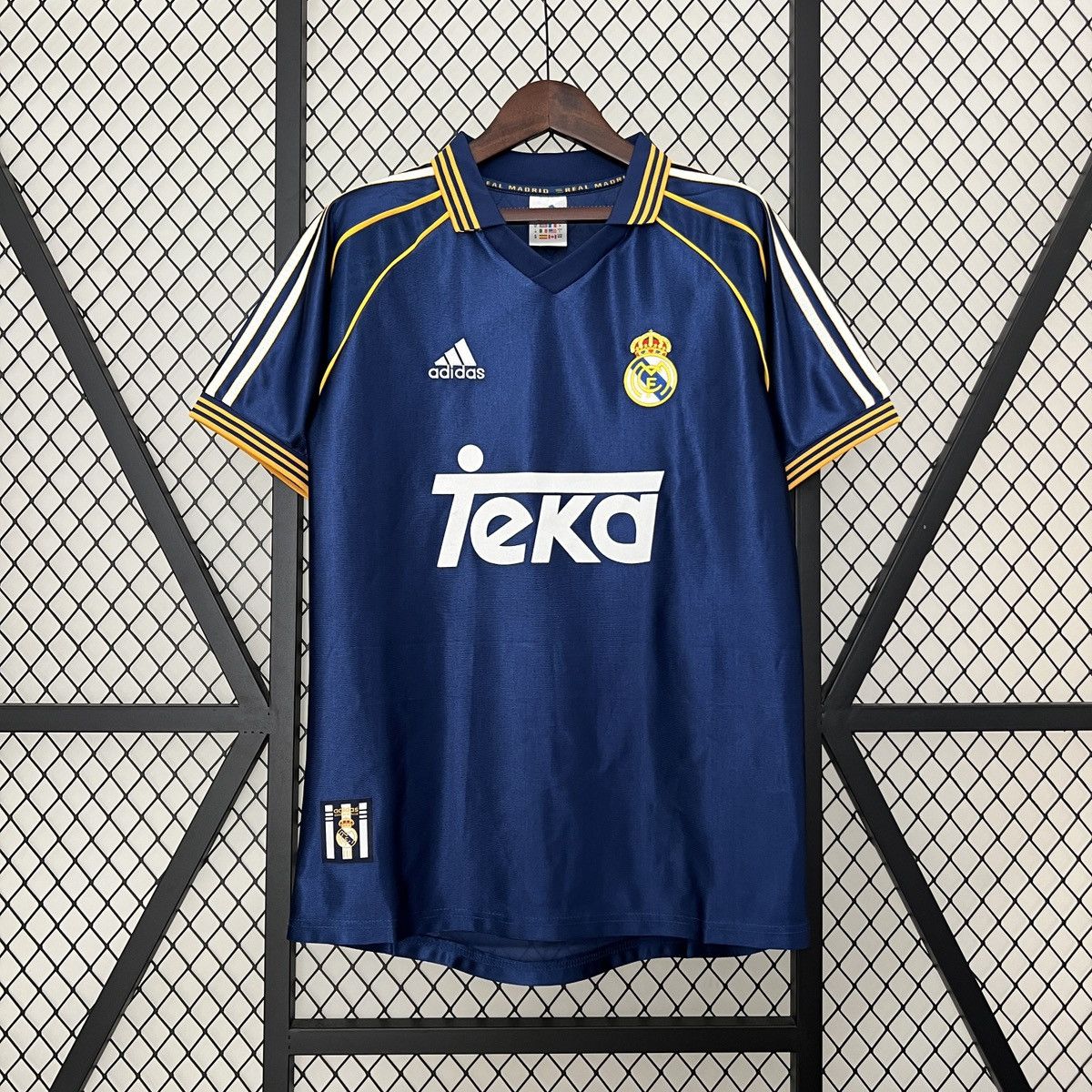 Adidas 98/00 Real Madrid Away Retro Size US S / EU 44-46 / 1 - 1 Thumbnail
