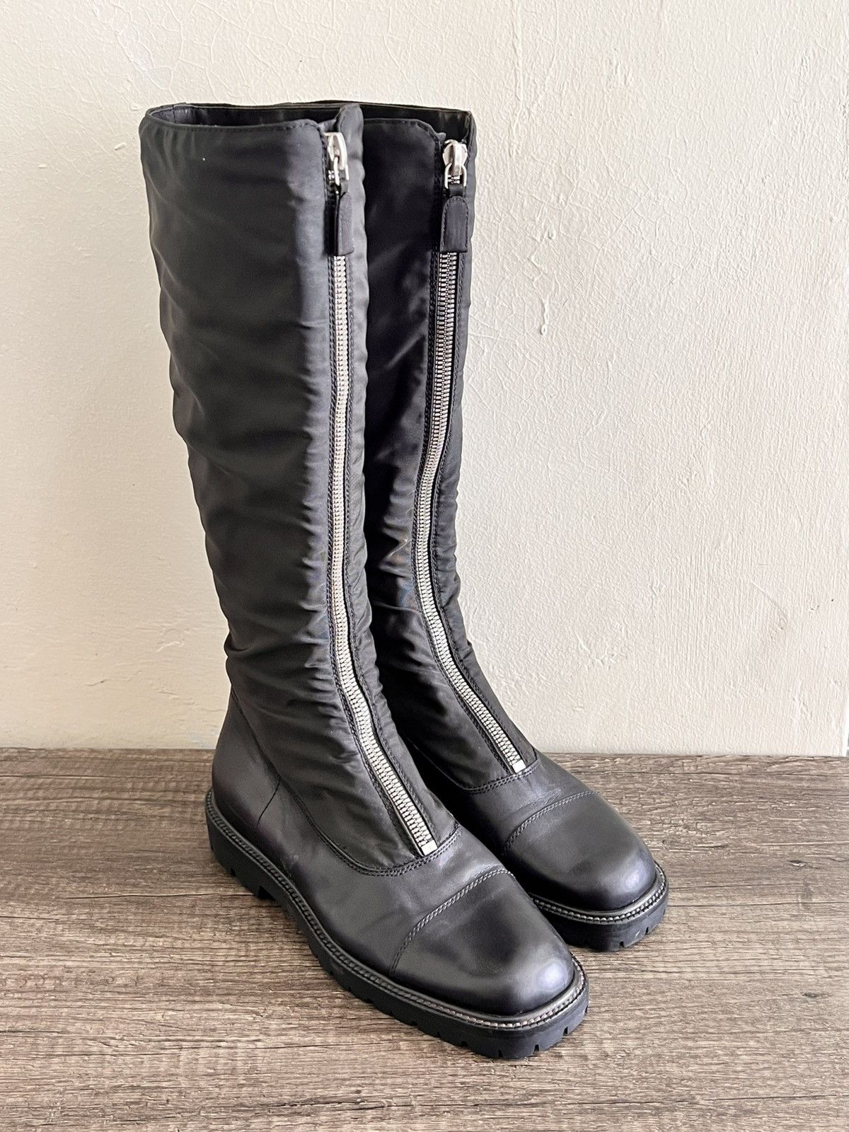 Prada Prada Nylon/Leather FW94 Size US 7 / IT 37 - 2 Thumbnail