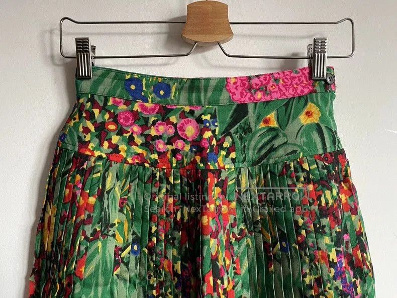 Kenzo Kenzo 90s Floral Wool Pleated Skirt. Size US 34 / EU 50 - 2 Thumbnail