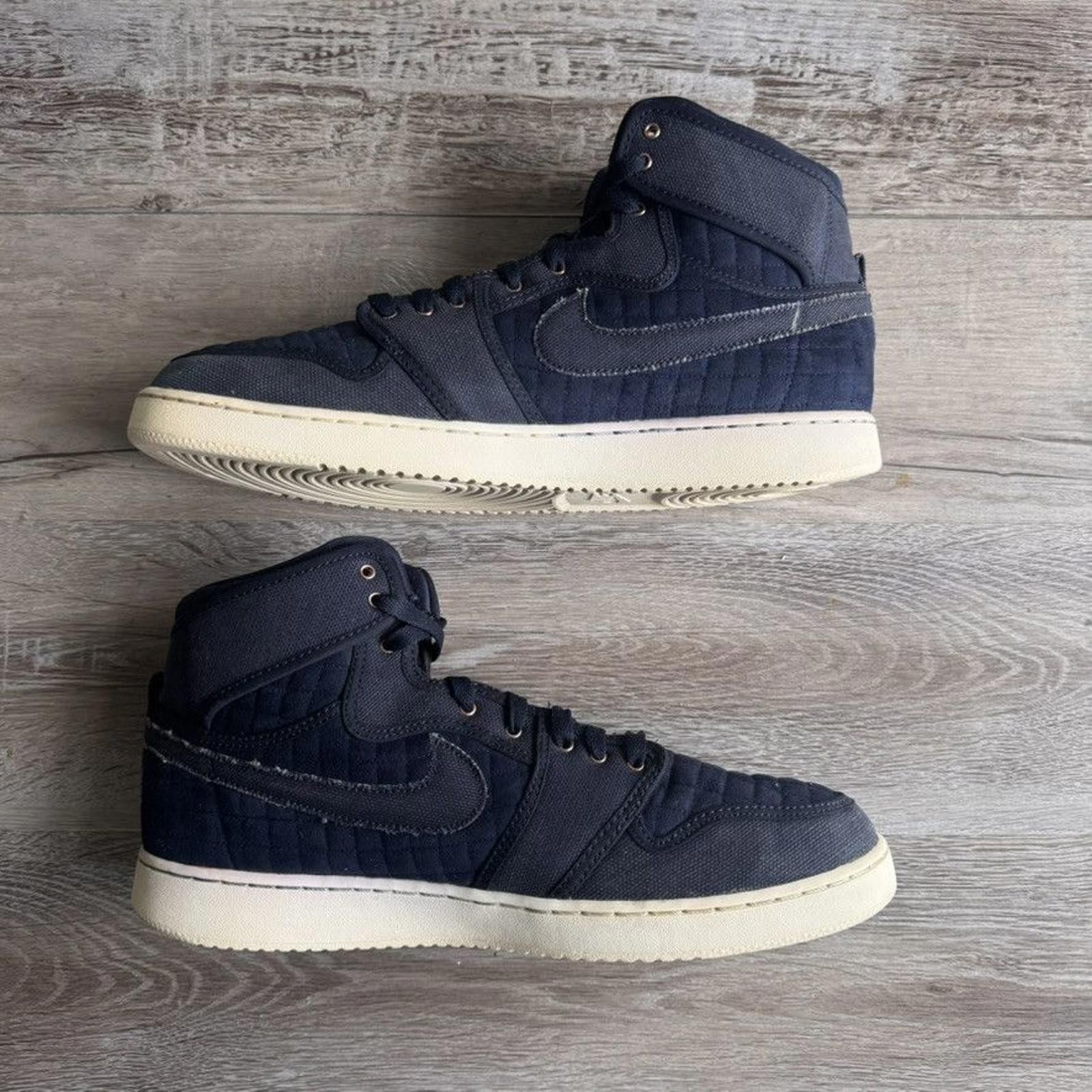 Nike NIKE • JORDAN 1 Retro "AJKO Blue Quilted" (13M) Size US 13 / EU 46 - 3 Thumbnail
