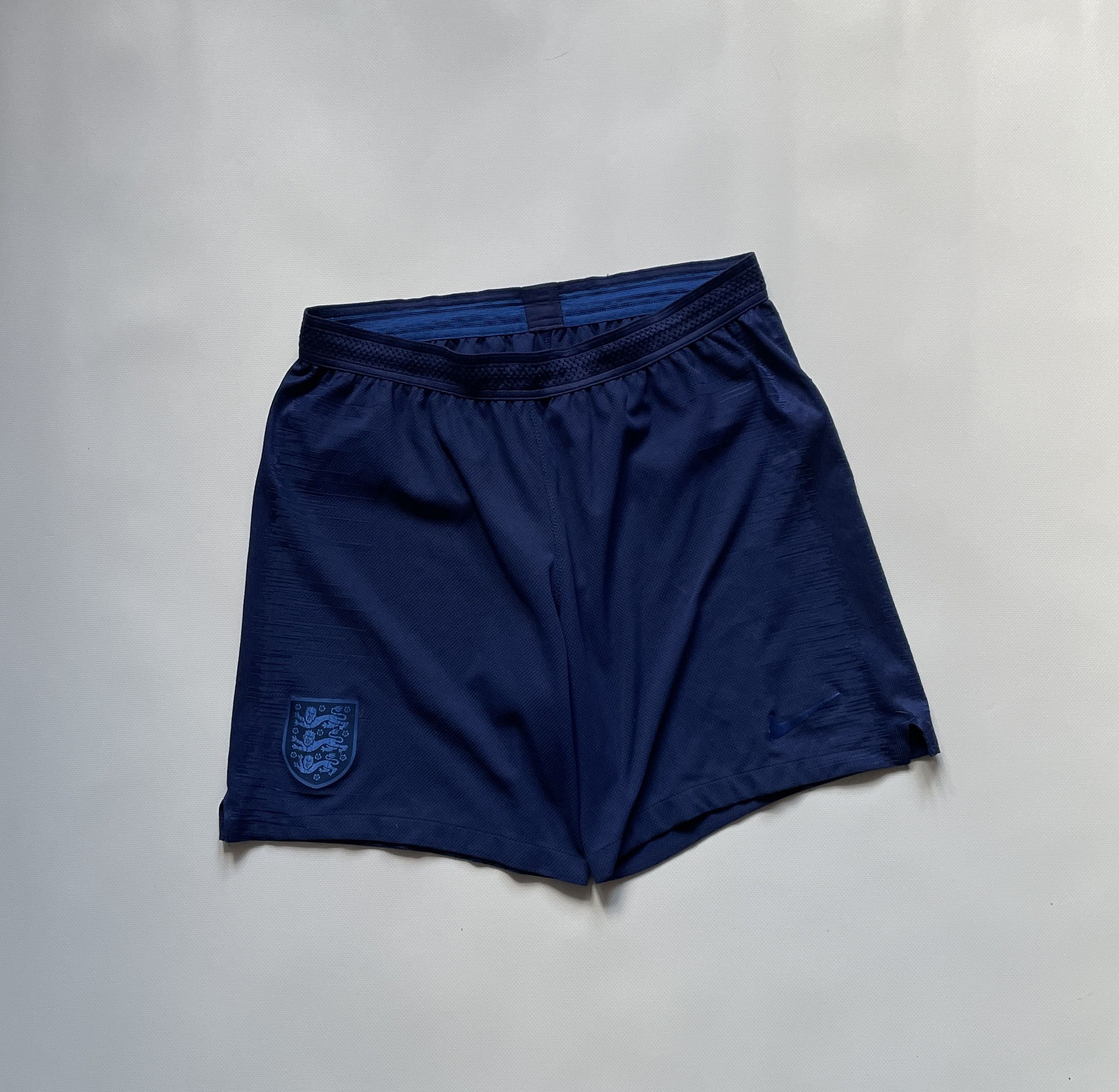 Nike England Vaporknit Home 2018 2019 Football Shorts Soccer Size US 34 / EU 50 - 1 Thumbnail