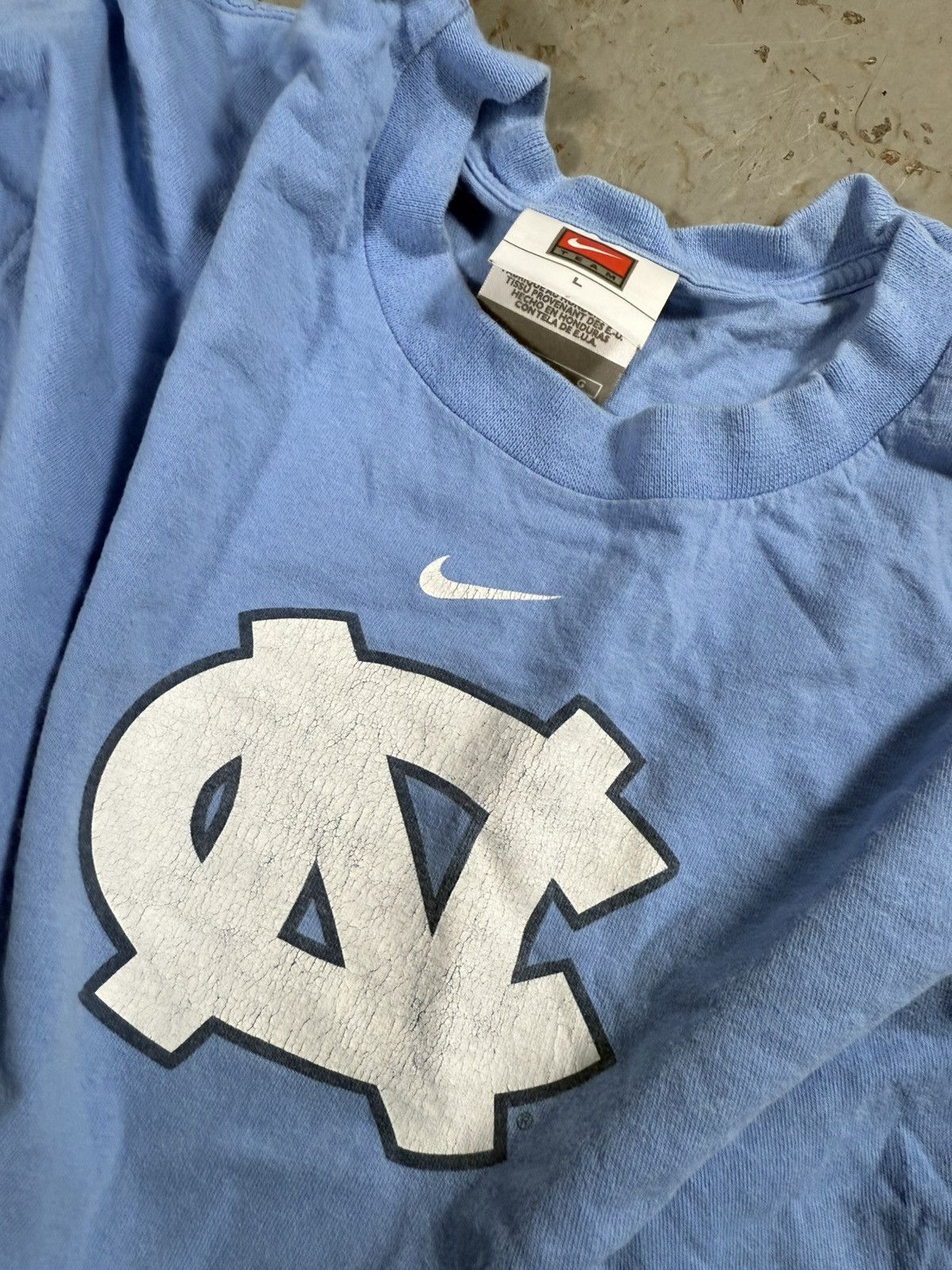 Vintage Vintage Nike North Carolina Long Sleeve Size US L / EU 52-54 / 3 - 5 Thumbnail