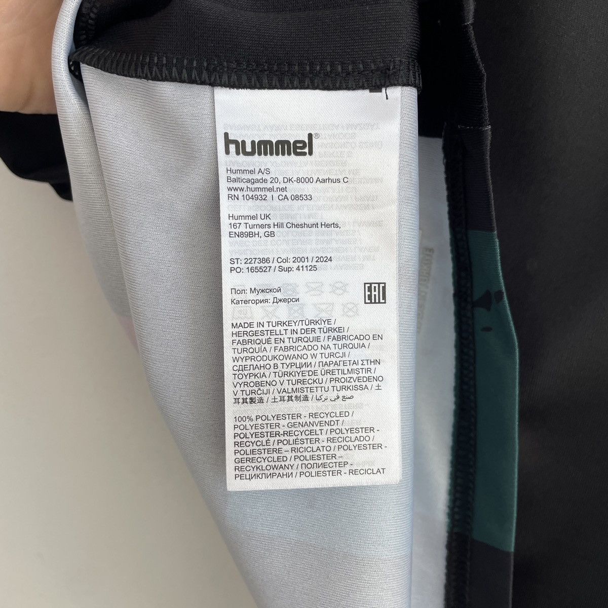 Hummel 1.FC Magdeburg Third Men Jersey Shirt 2024/2025 size M-L Size US M / EU 48-50 / 2 - 8 Thumbnail